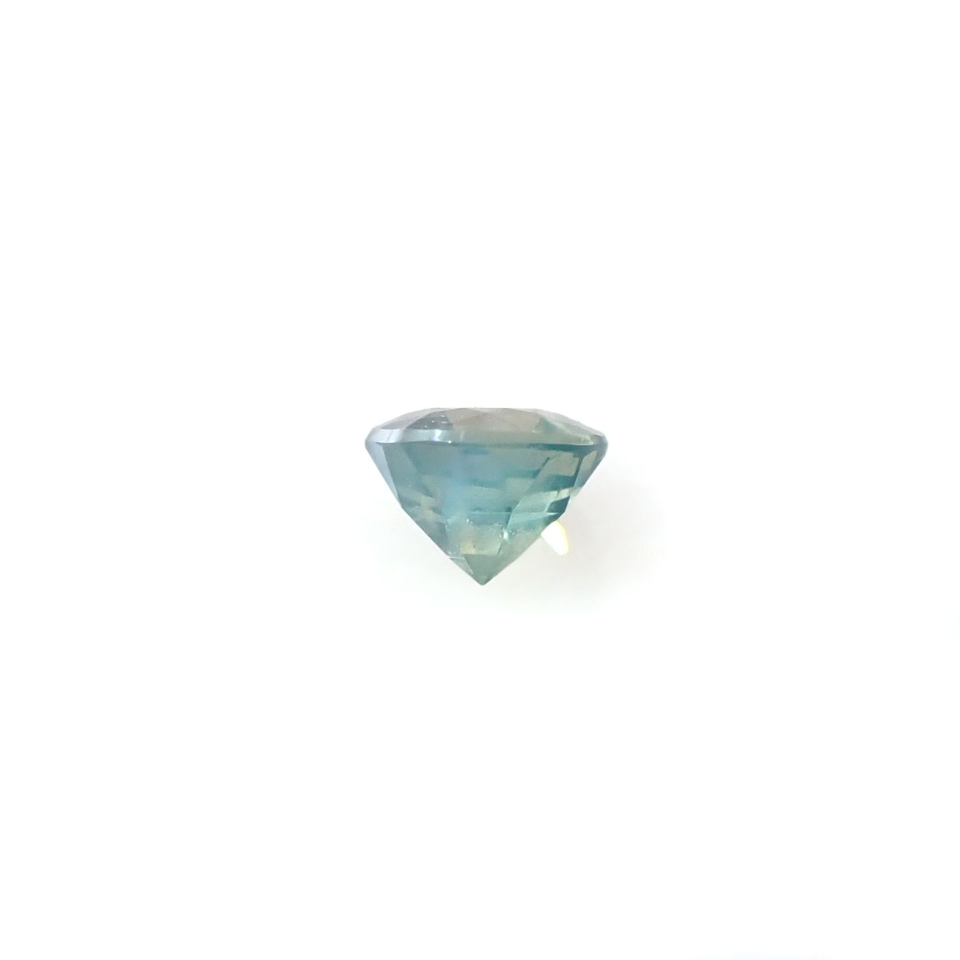 シルキーアレキサンドライト ブラジル・ミナスジェライス州ヘマチタ鉱山産 0.16ct [250129761]3.1x3mm前後