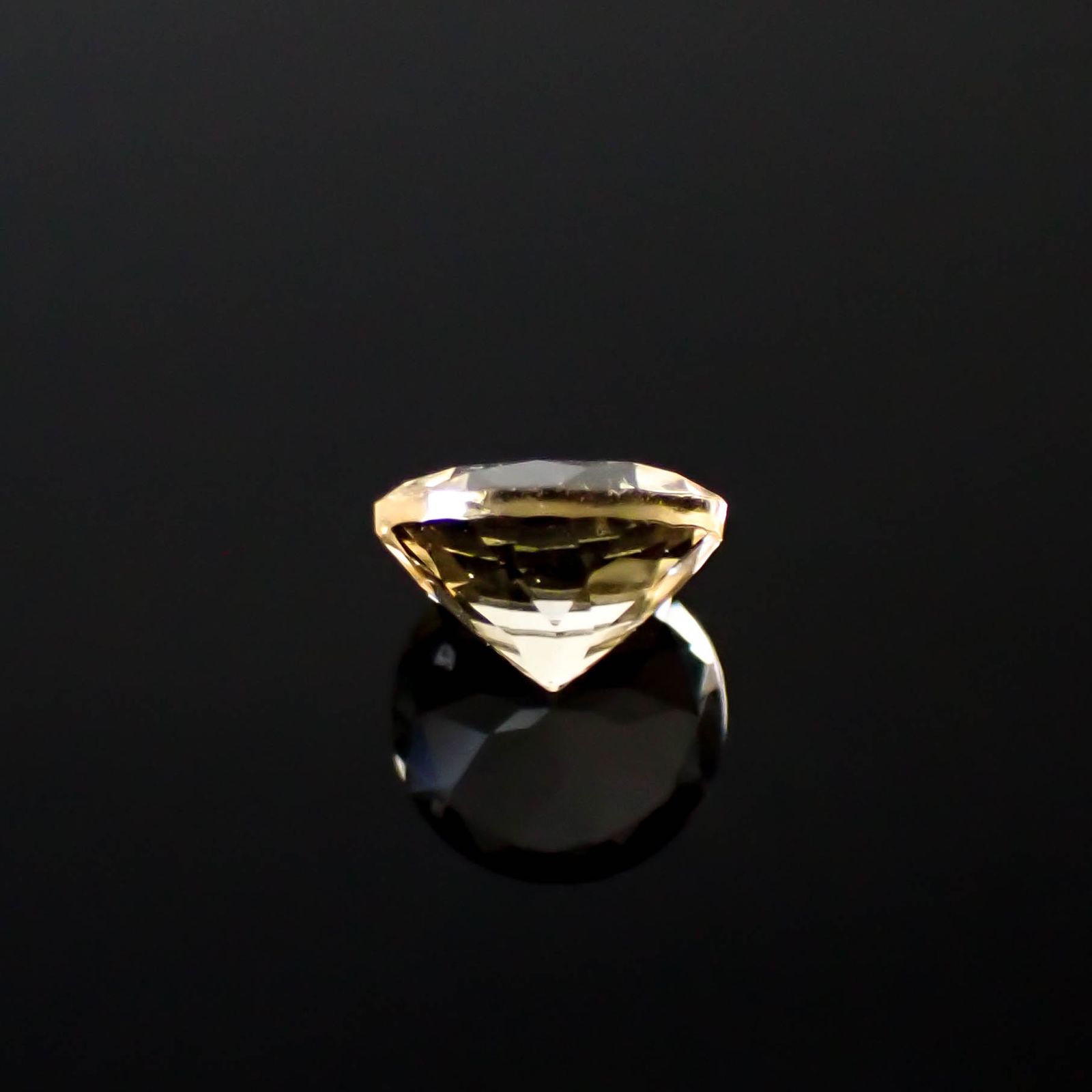 イエローベリル(宝石名イエロー・ベリル)ブラジル産 1.25ct 識別済[250329987]7.1x7.1mm前後