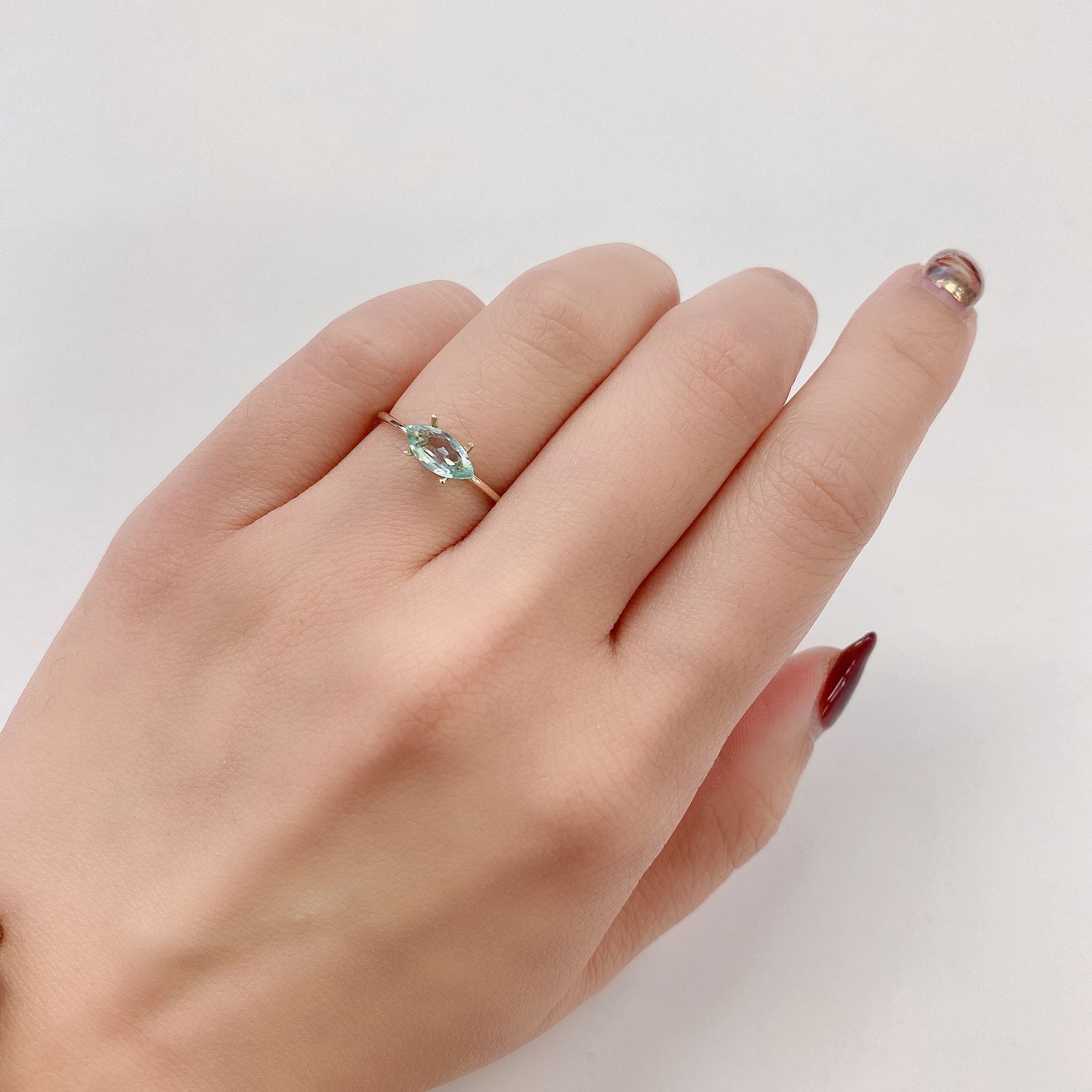 ミントベリル(宝石名グリーン・ベリル) ブラジル産 0.48ct 識別済[21069827]8.5×4.2mm前後