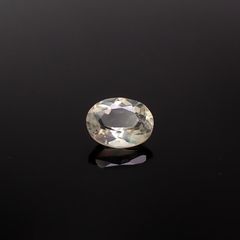 リューサイト 遊色効果あり イタリア産 0.67ct / 6.9x5.2mm前後 [260131557]