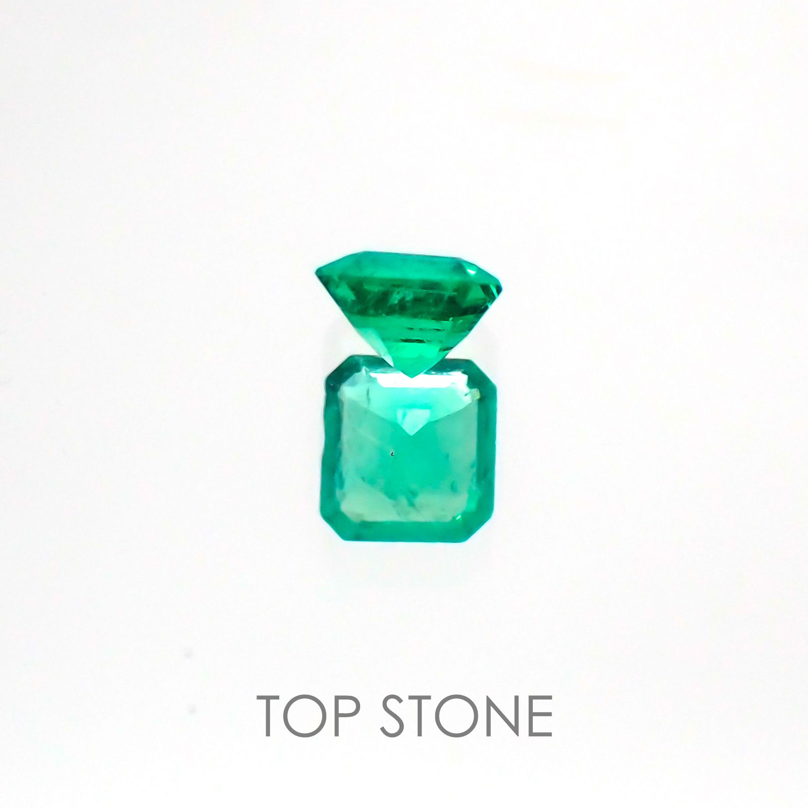 エメラルド コロンビア産 ルース 0.12ct[20118359]3.2×3mm前後