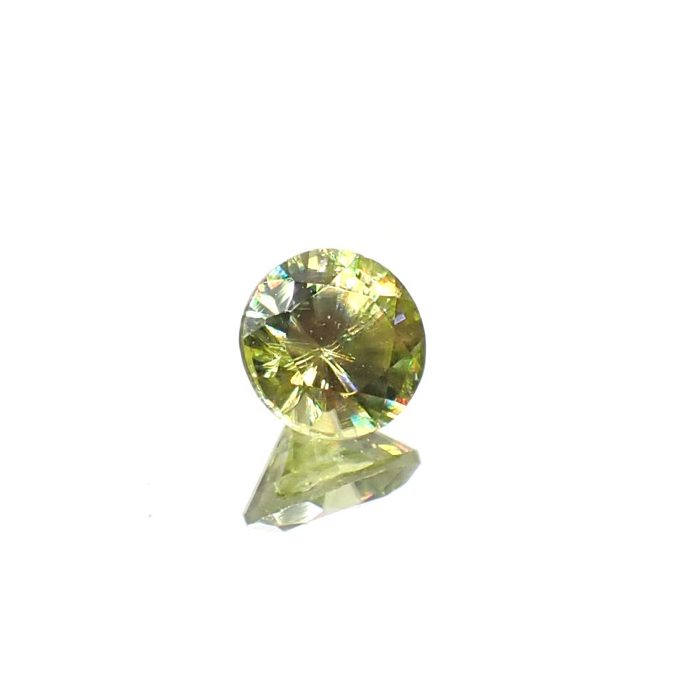 スフェーン(宝石名スフェーン)マダガスカル産 0.52ct 識別済[220817247]5x5mm前後