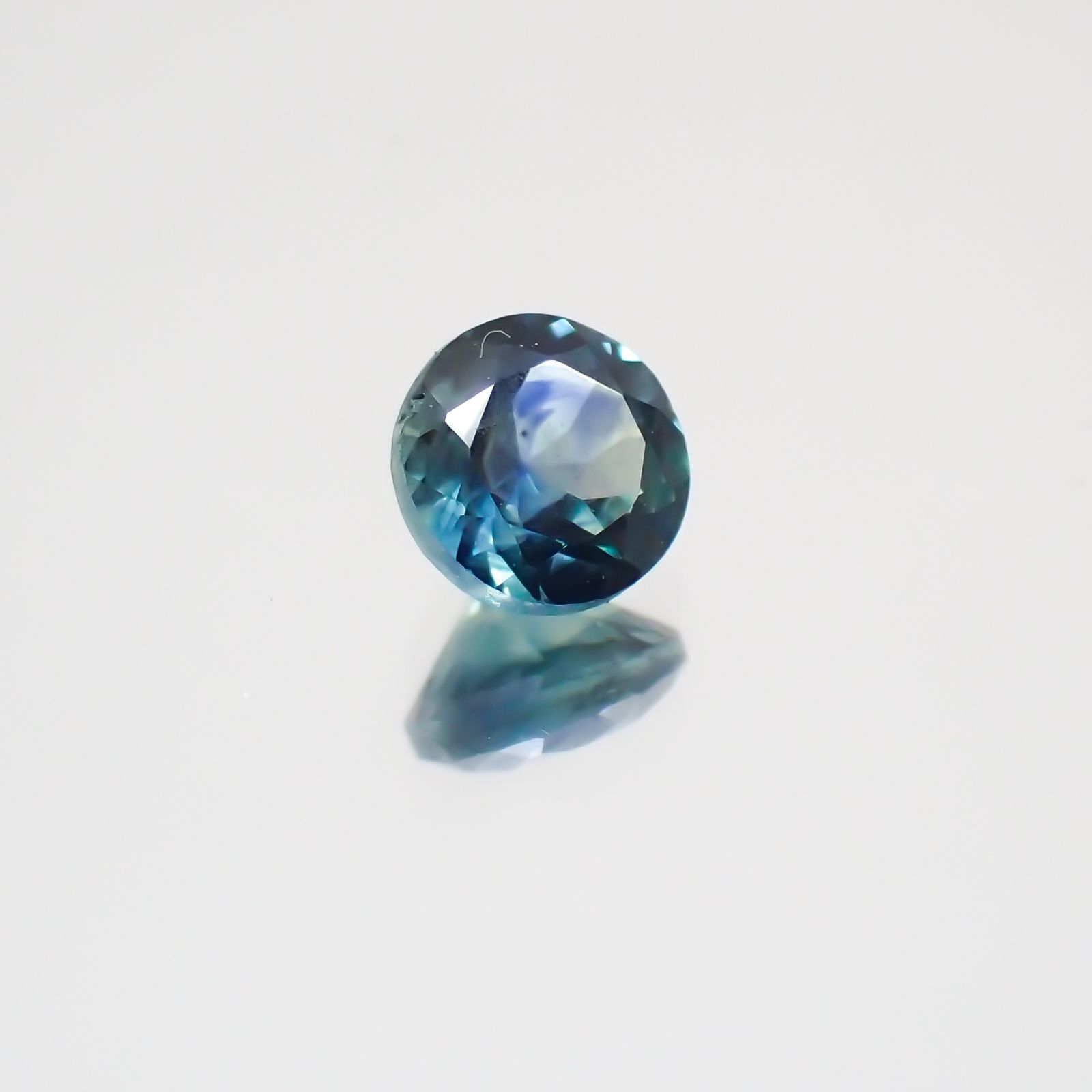 モンタナサファイア アメリカ産 ルース 0.35ct[21039467]4×4mm前後