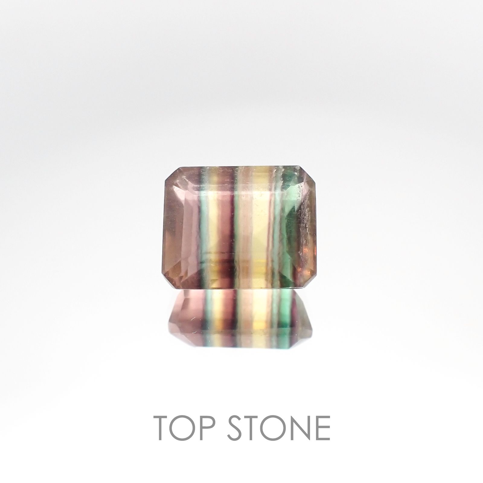 バイカラーフローライト ブラジル産 ルース 5.08ct[20107061]10.1×8.2mm前後