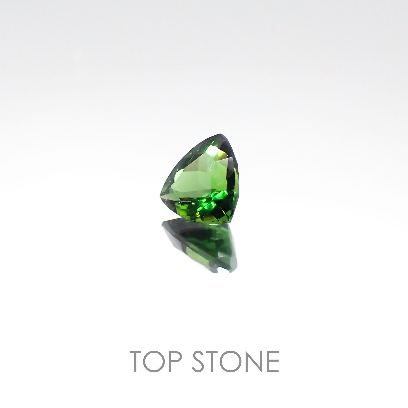 クロムトルマリン タンザニア産 ルース 0.34ct[20096202]4.7×4.6mm前後