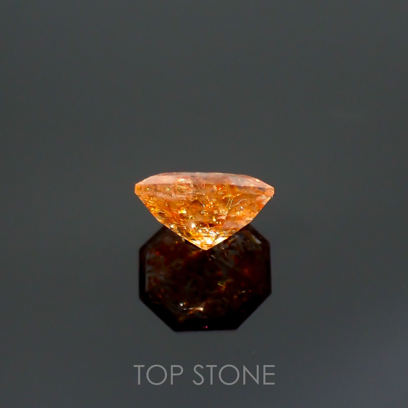 ◇オクタゴンカット◇イリュージョンサンストーン インド産 0.77ct[220115490]6.2x6.1mm前後