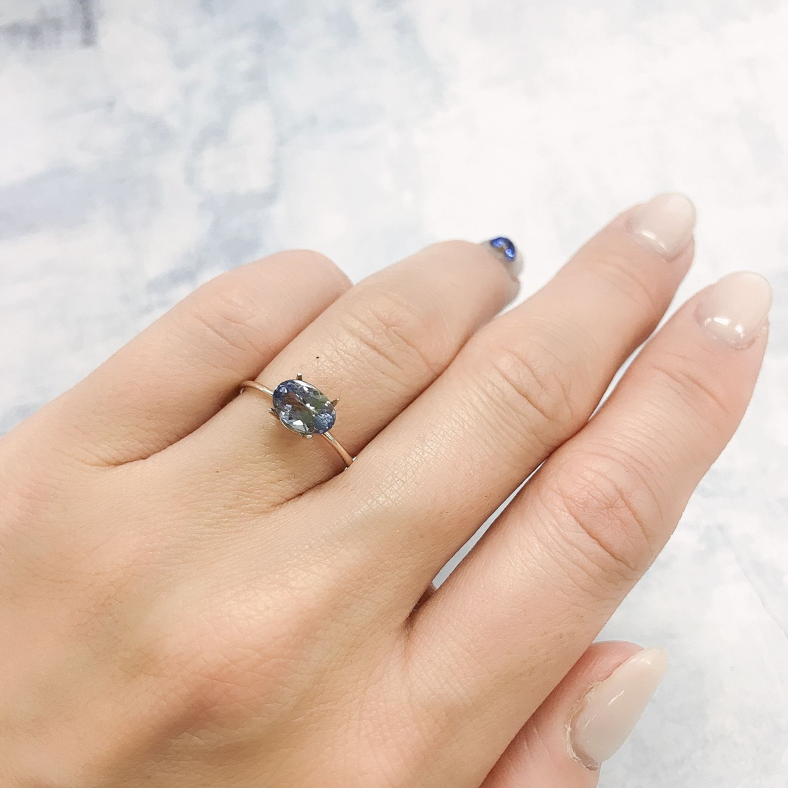 バイカラータンザナイト(宝石名ゾイサイト)タンザニア産 0.96ct 識別済[220515901]7.8x5.2mm前後