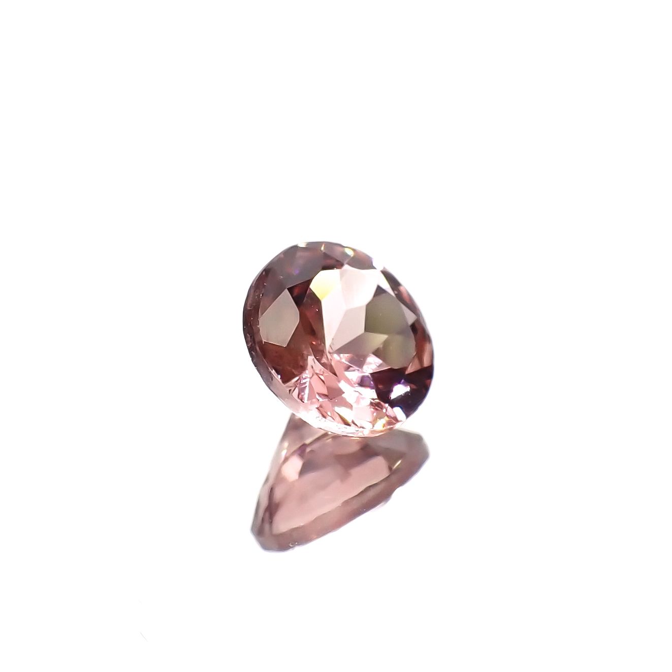 カラーシフトマラヤガーネット タンザニア産 0.96ct[231124344]6x5.9mm前後