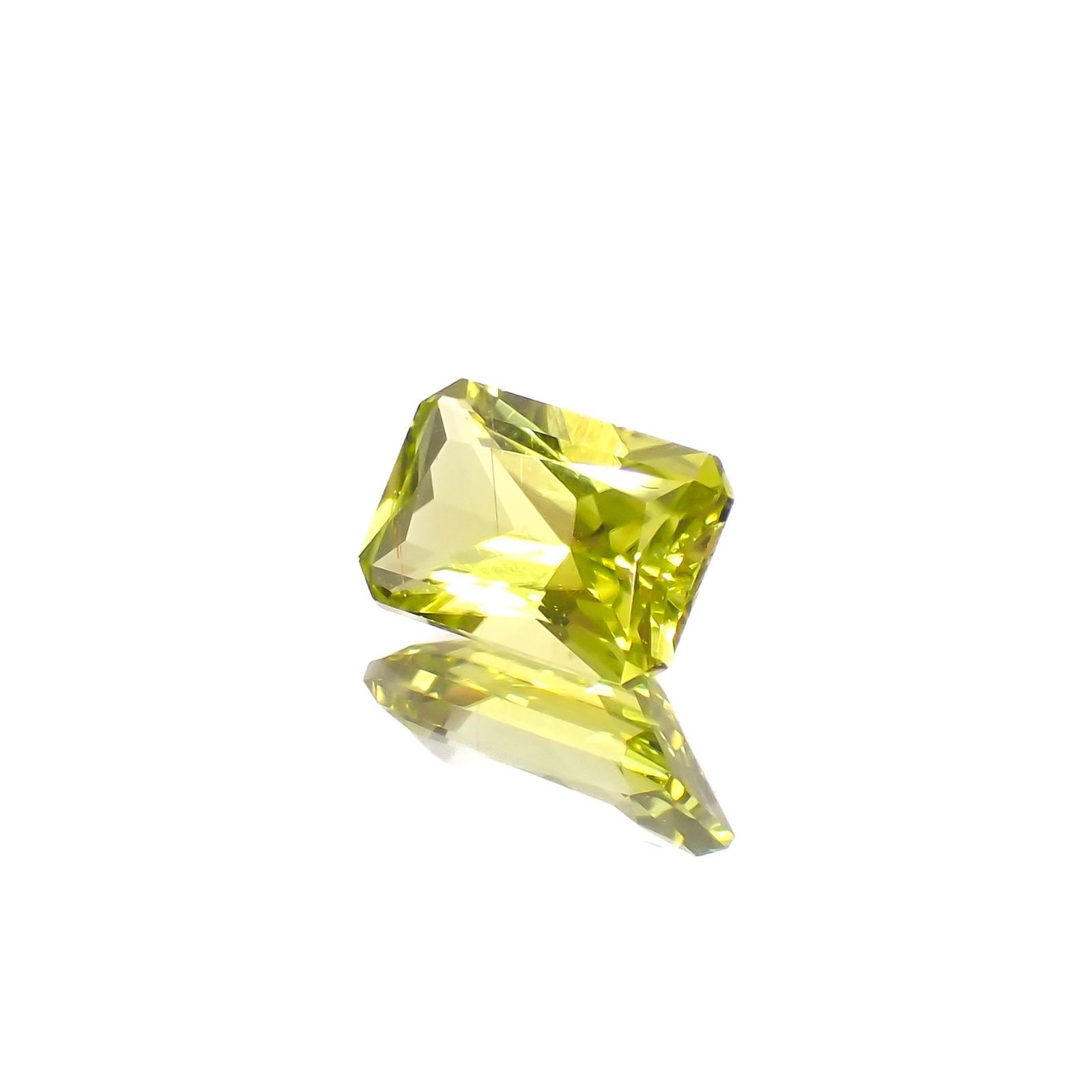 カナリートルマリン ザンビア・カナリー鉱山産 0.50ct / 6x3.8mm前後 [260223138]