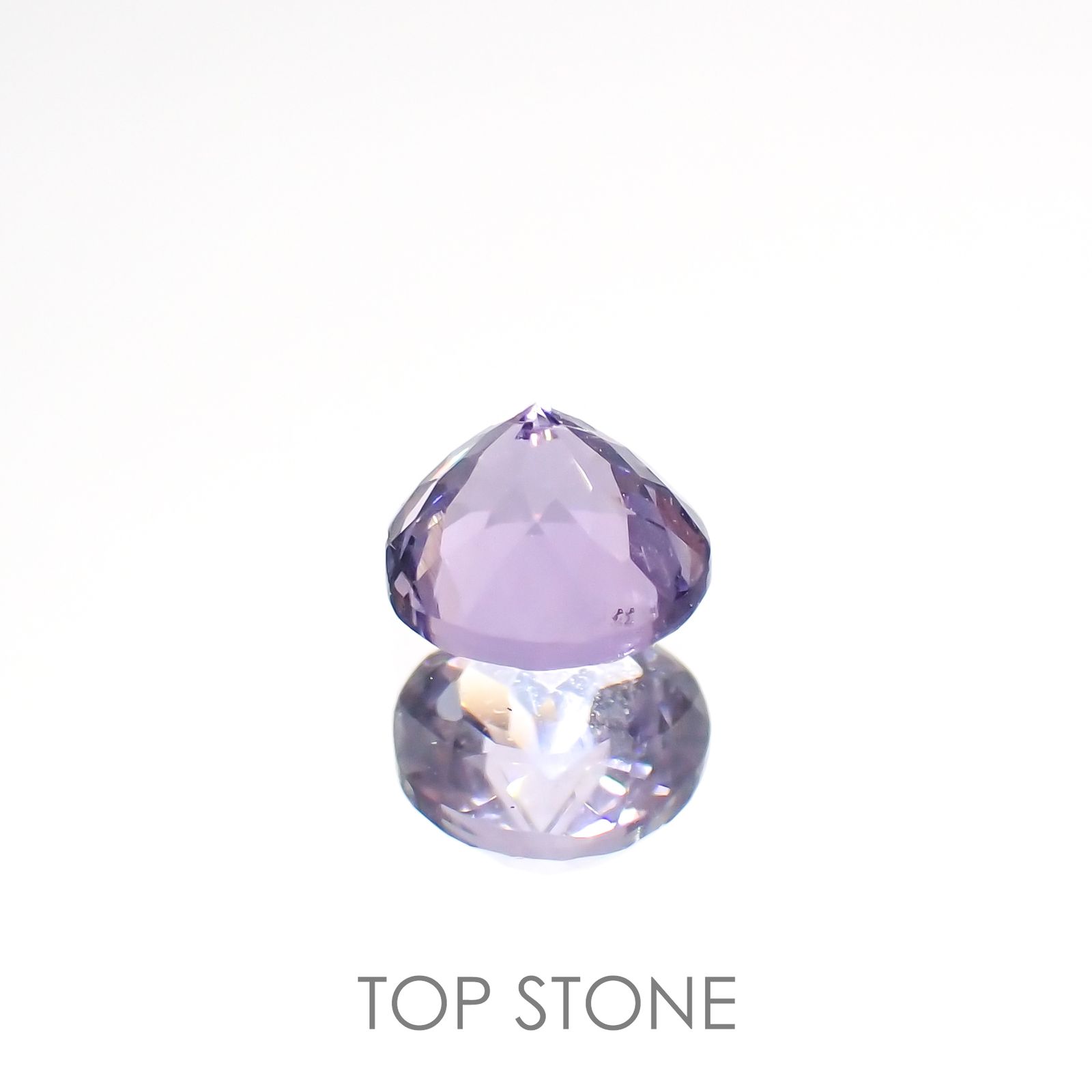 マリアライト(宝石名パープル・スキャポライト)スリランカ産 0.37ct 識別済[220114872]4.7x4.6mm前後