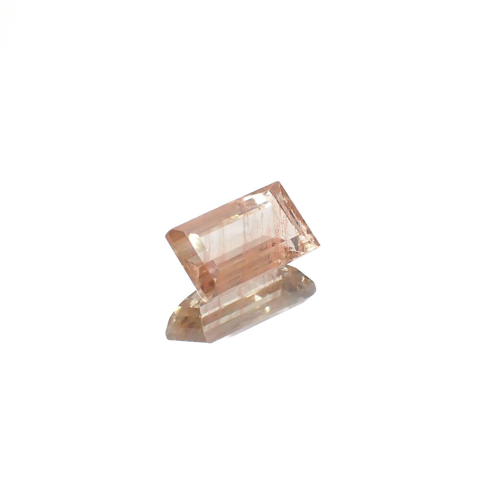 オレゴンサンストーン アメリカ・オレゴン州産 1.33ct[240627872]8.7x4.9mm前後
