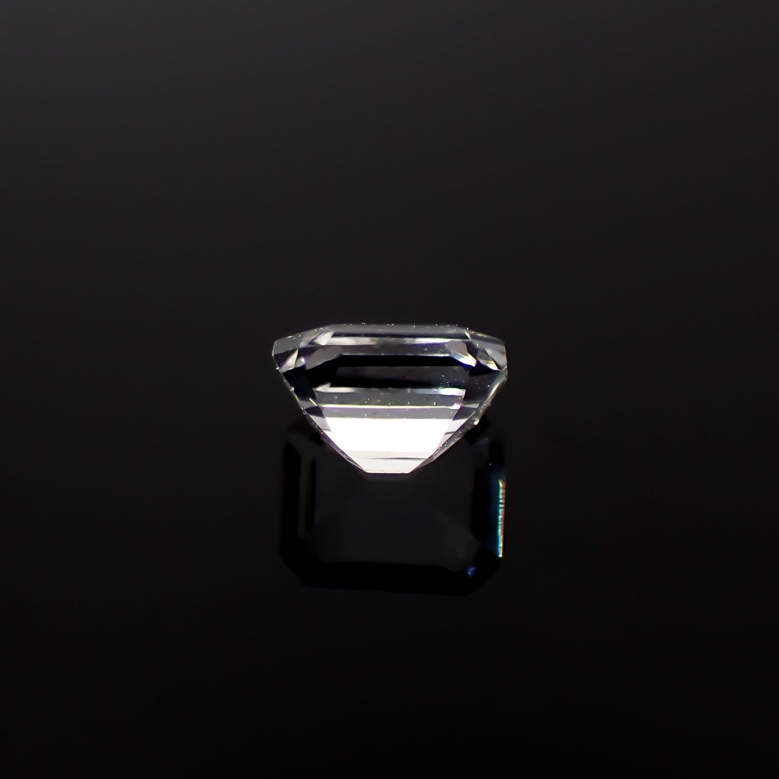 テネブレッセンススキャポライト アフガニスタン産 0.25ct[240928934]4.1x3.4mm前後
