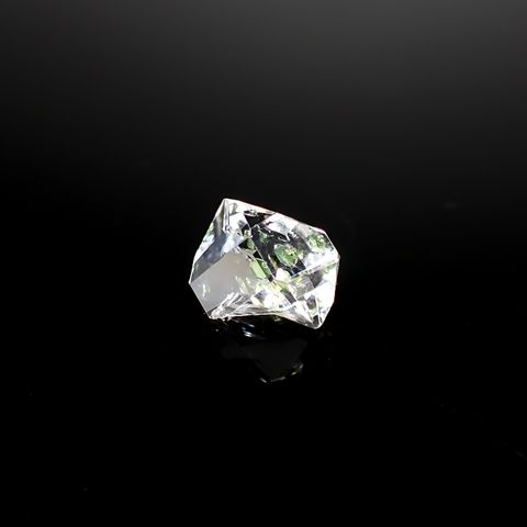 オイルインクォーツ原石 パキスタン産 2.48ct / 10.2x9mm前後 [240828667]