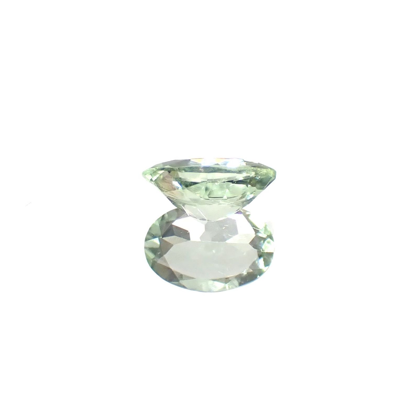 ミントペリドット パキスタン/ノルウェー産 0.42ct / 6.1x4.1mm前後 [250730638]