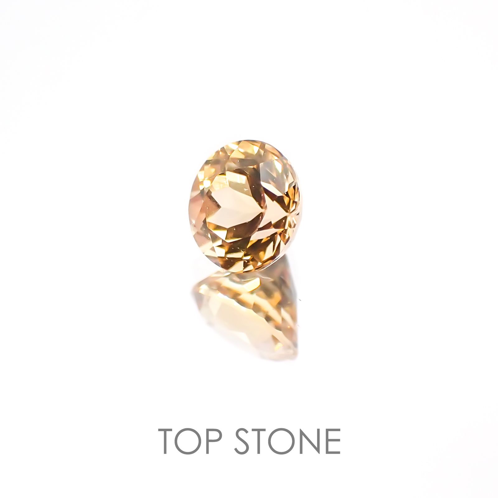 インペリアルトパーズ ブラジル産 ルース 0.39ct[20127868]4.2×4.1mm前後