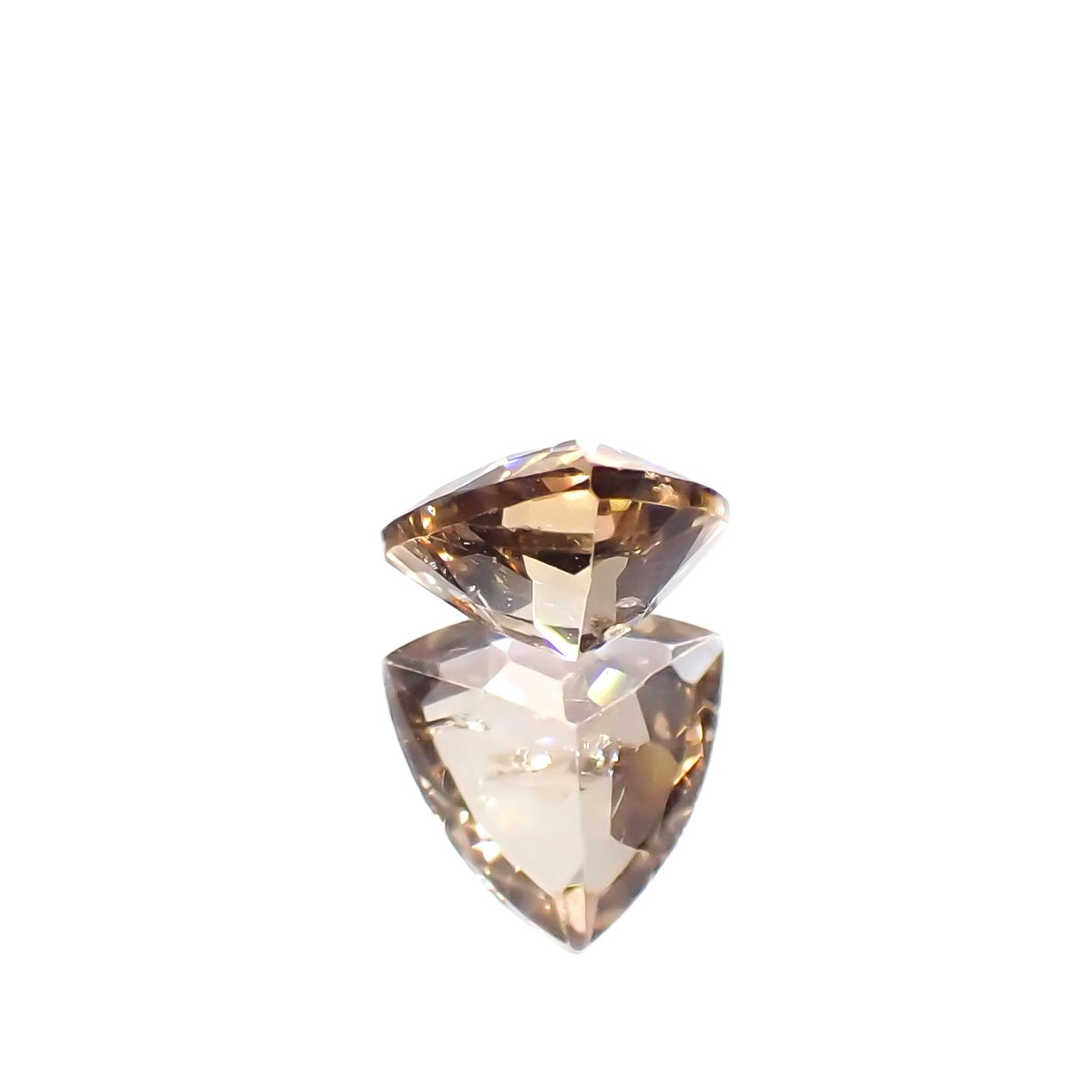 アキシナイト(宝石名アキシナイト)パキスタン産 0.73ct 識別済[231224650]6.2x6.2mm前後