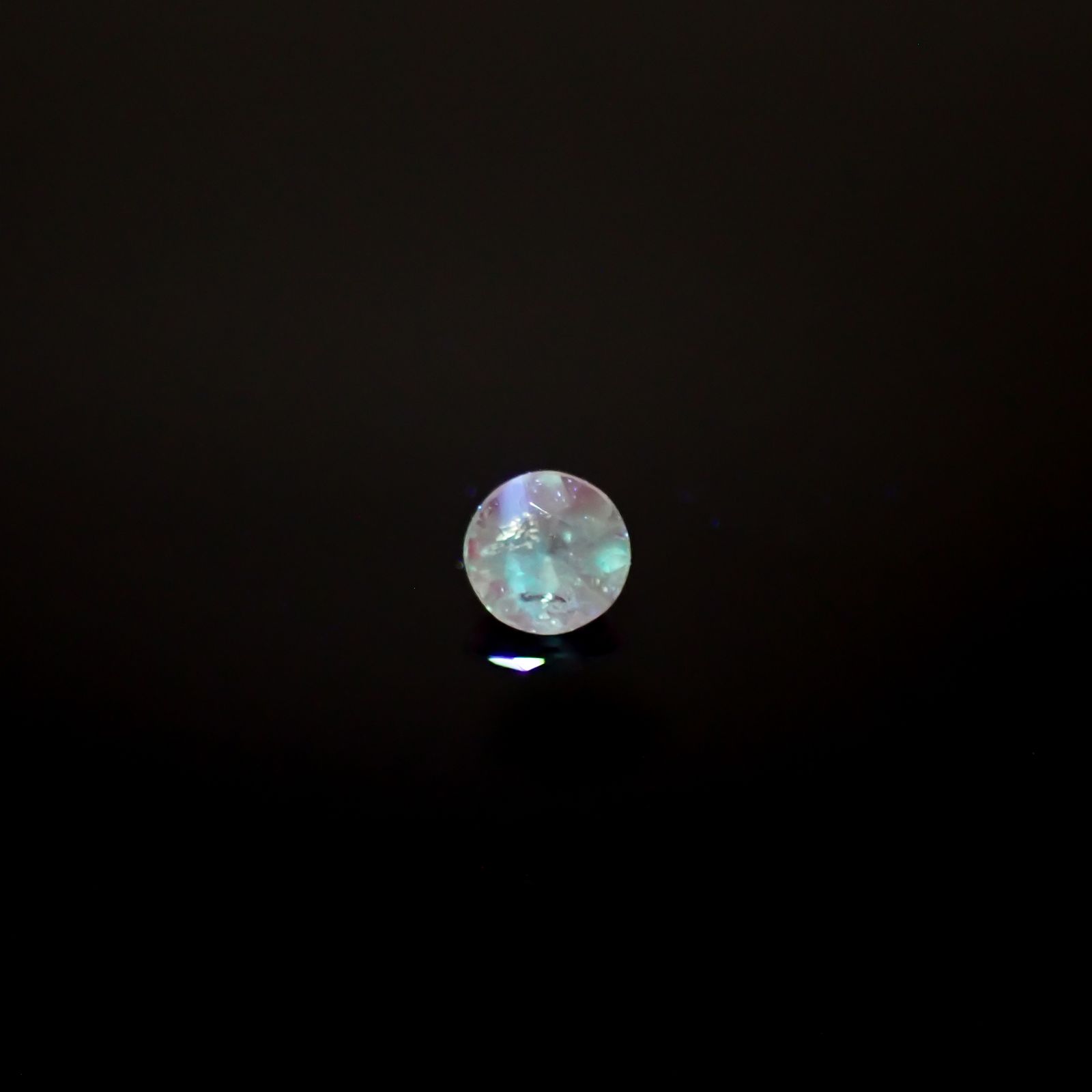 アレキサンドライトキャッツアイ ブラジル産/EmeraldMains社製 0.036ct[240527597]2.1x2.1mm前後