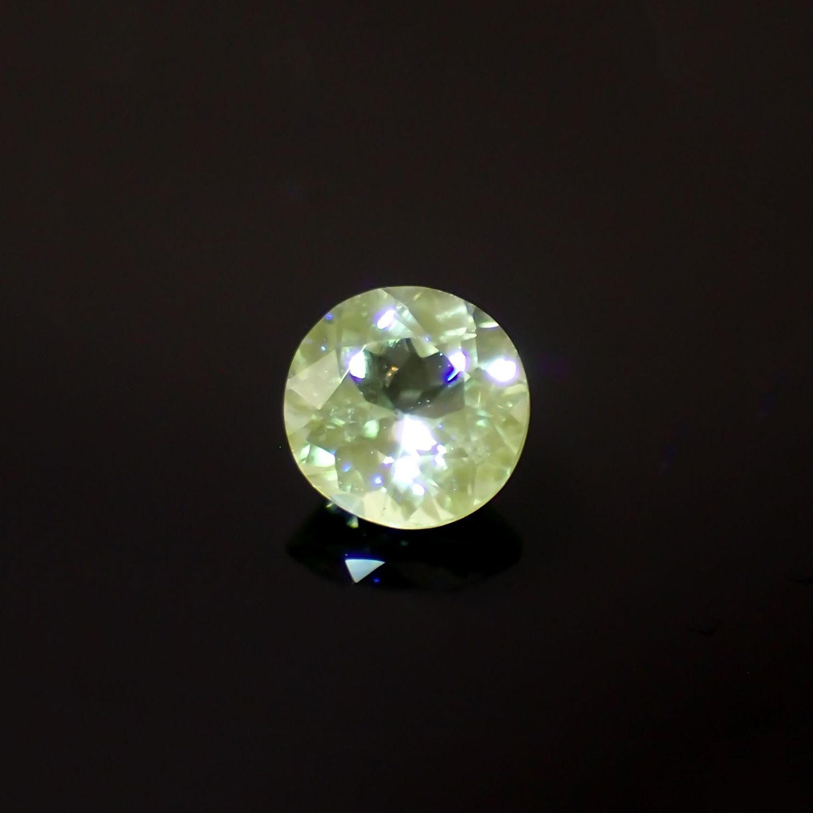 バナジウムコーネルピン(宝石名コーネルピン)タンザニア・タンガ州産 識別済 0.36ct / 4.4x4.4mm前後 [230521913]