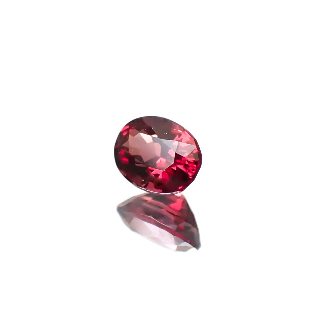 ルビー 非加熱 マダガスカル産 0.23ct [250630502]4.1x3mm前後