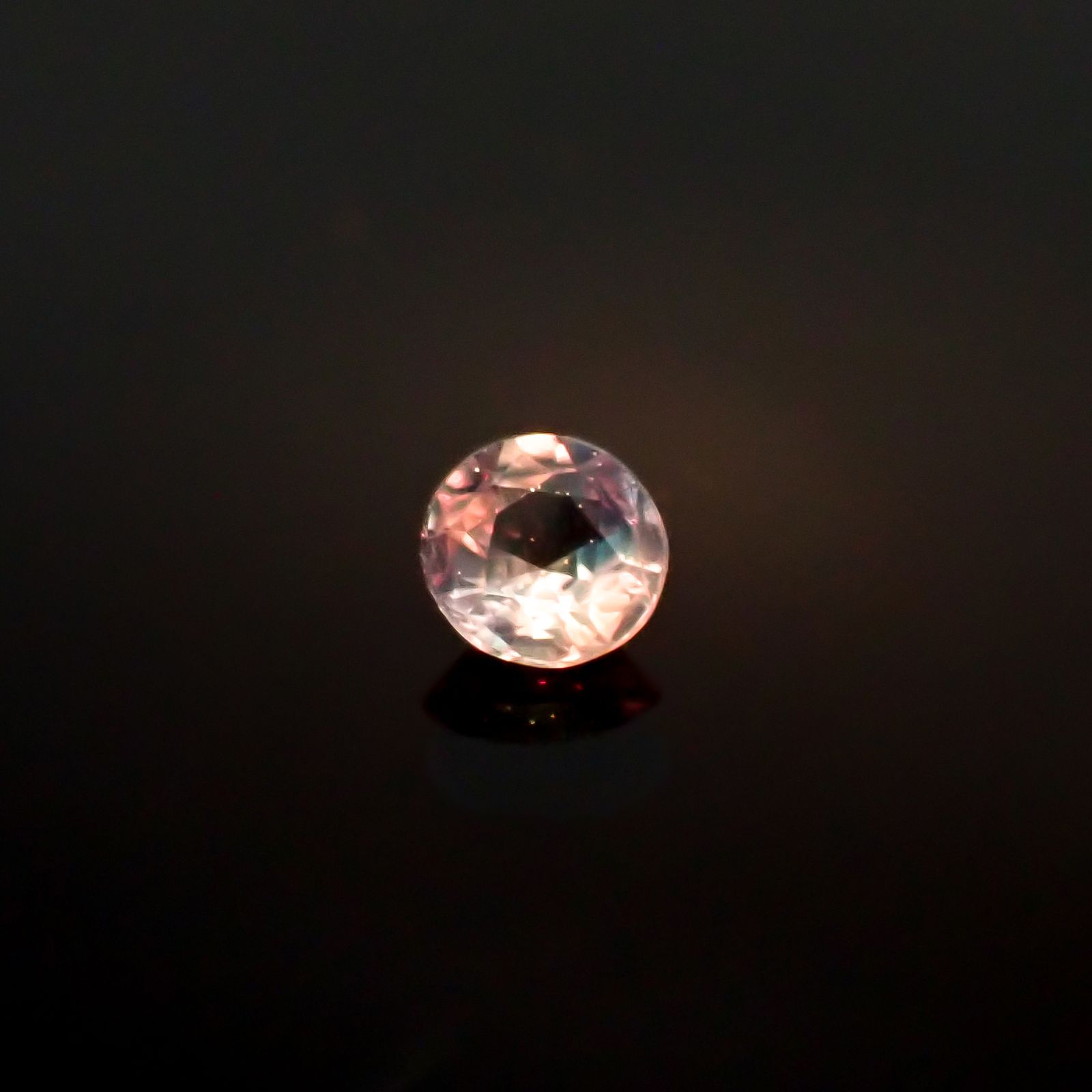 アレキサンドライト ブラジル産/EmeraldMains社製 0.070ct[240527628]2.7x2.7mm前後