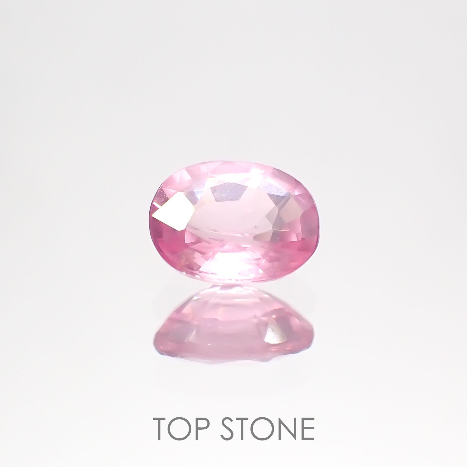 シルキーピンクスピネル(宝石名ピンク・スピネル) タンザニア産 0.78ct 識別済[210912895]6.4×4.9mm前後