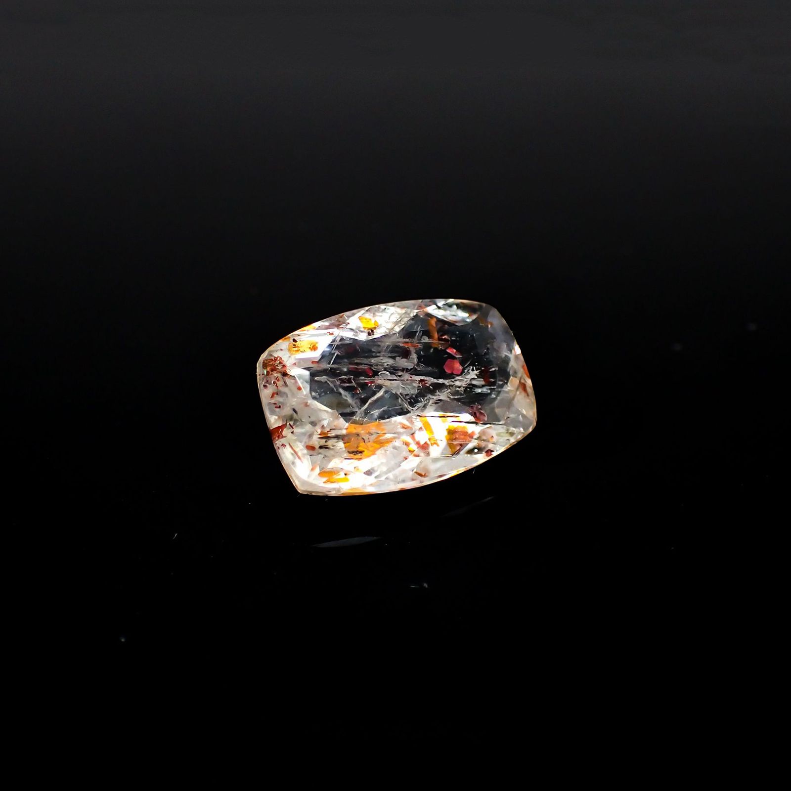 イリュージョンサンストーン(宝石名フェルドスパー) タンザニア産 4.63ct 識別済[210310192]13.6×9.4mm前後