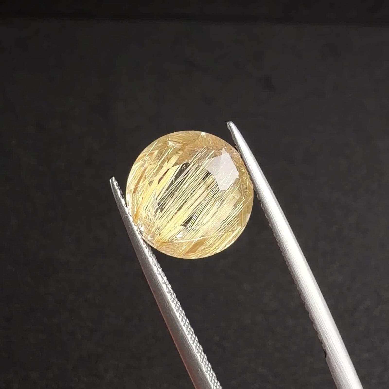 ルチルクォーツ ブラジル産 3.75ct / 10.9x11mm前後 [260732406] | TOP