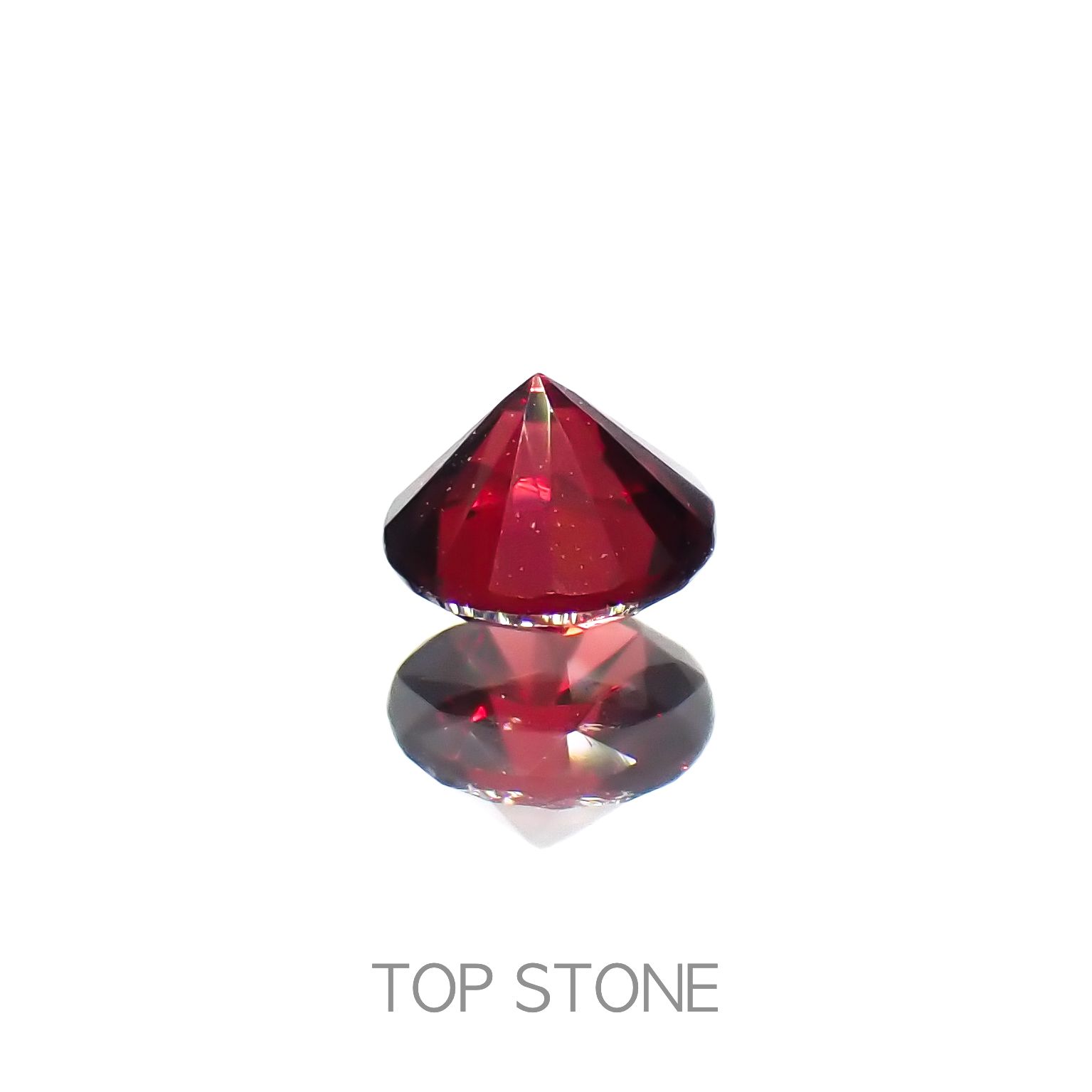 レッドスピネル ビルマ/マダガスカル産 0.21ct[230220547]3.5x3.5mm前後