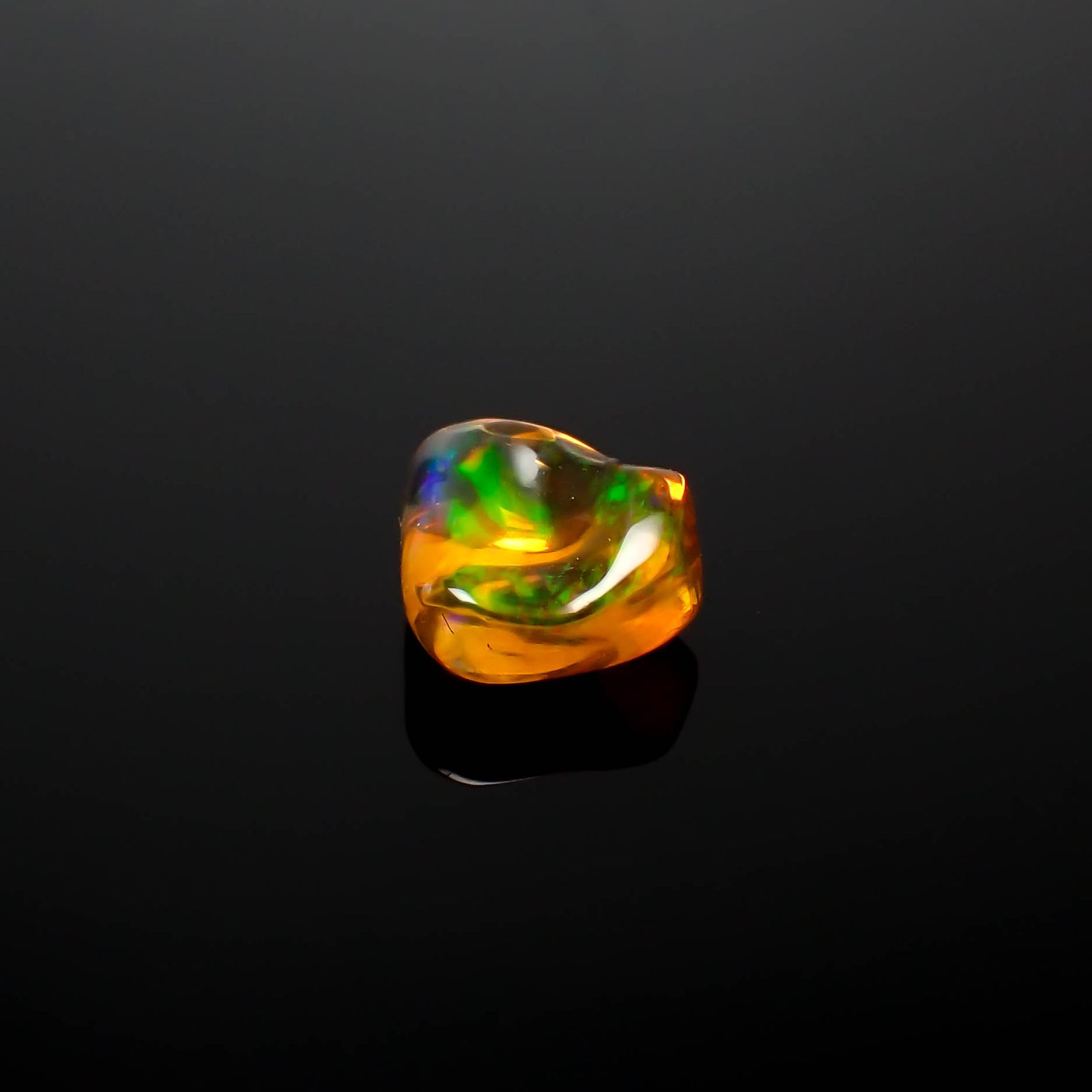 ファイヤーオパール 原石 メキシコ産 0.92ct [240125274]6.8x6.7mm前後