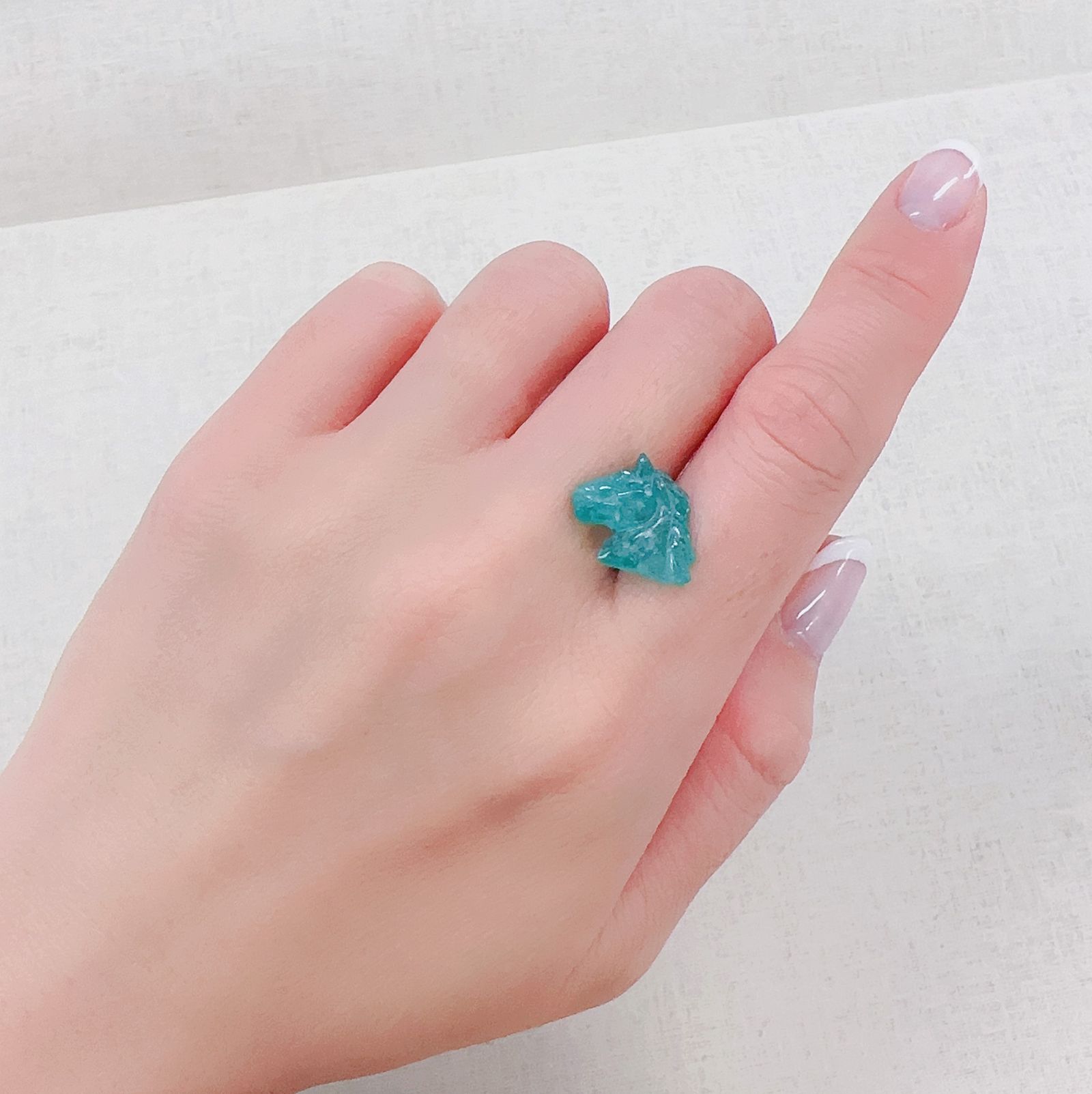 ◇カスタムカット・馬彫刻◇エメラルド コロンビア産 3.51ct[230421701]13.2x15.4mm前後