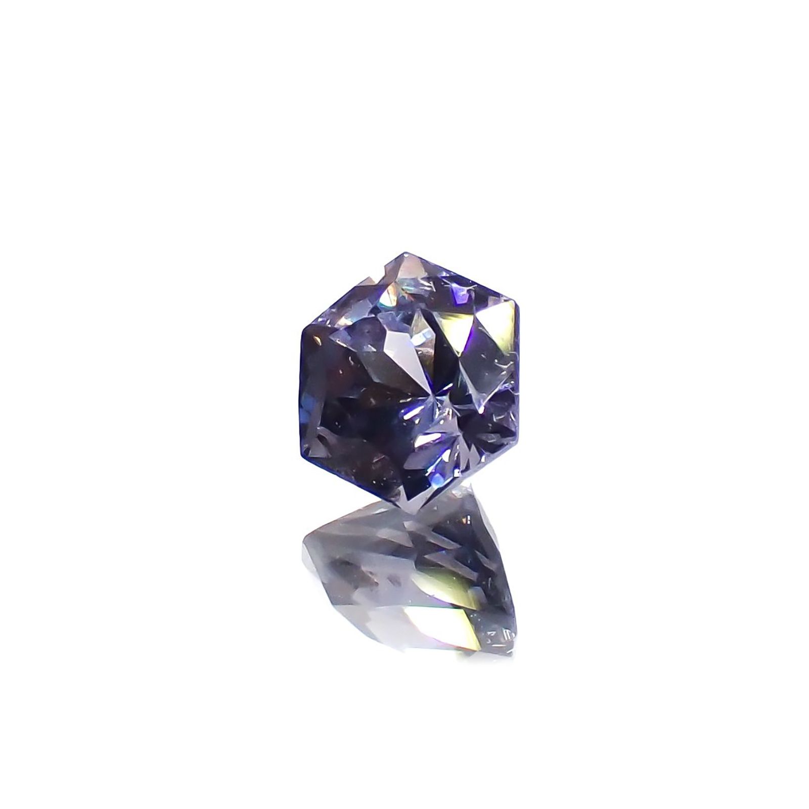 ◇ヘキサゴンカット◇バイオレットスピネル(宝石名スピネル)ビルマ/マダガスカル産 0.56ct 識別済[250220661]4.5x4.4mm前後