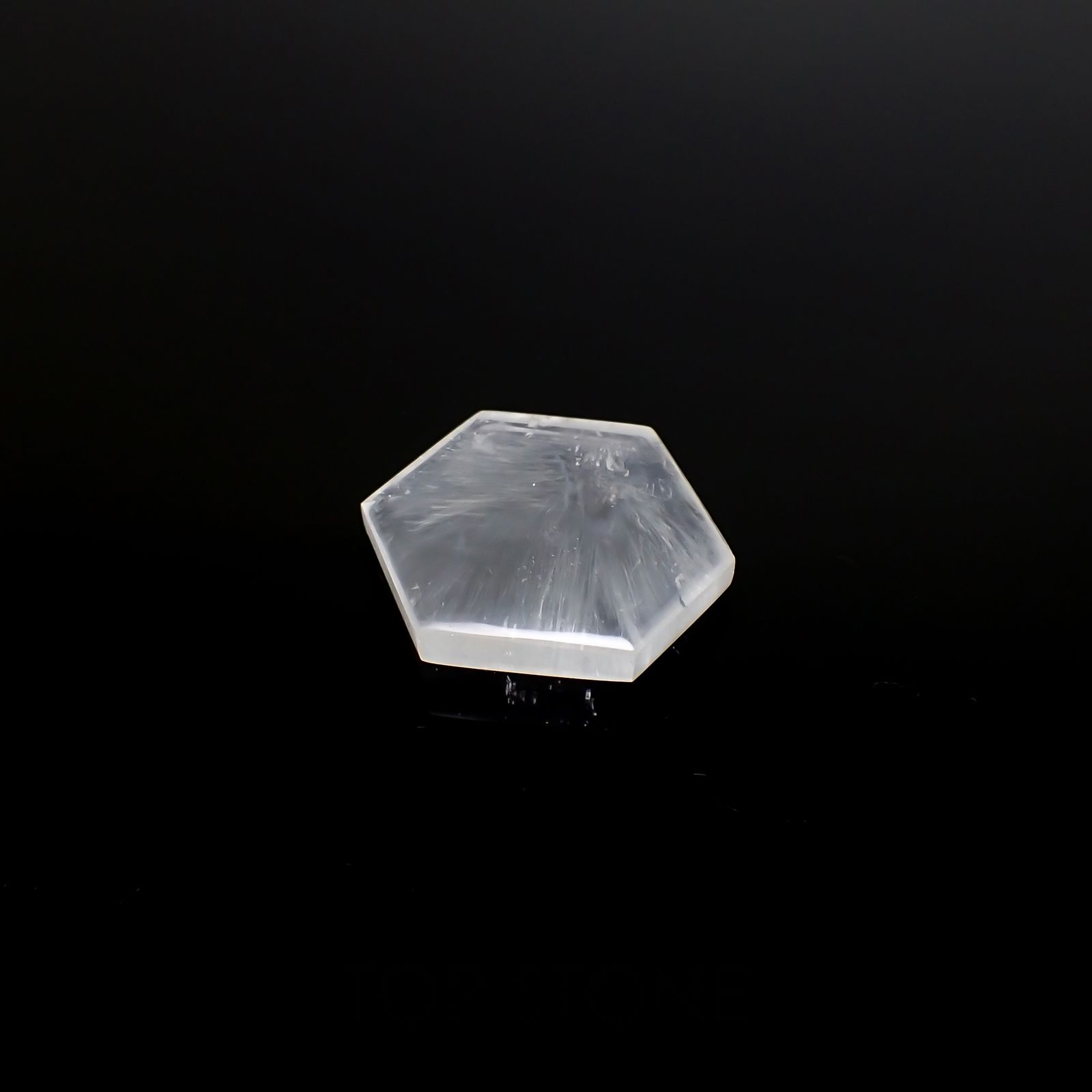 トラピッチェクォーツ 偏光板2枚付き コロンビア・ボヤカ産 44.25ct[230321101]28.1x26.6mm前後