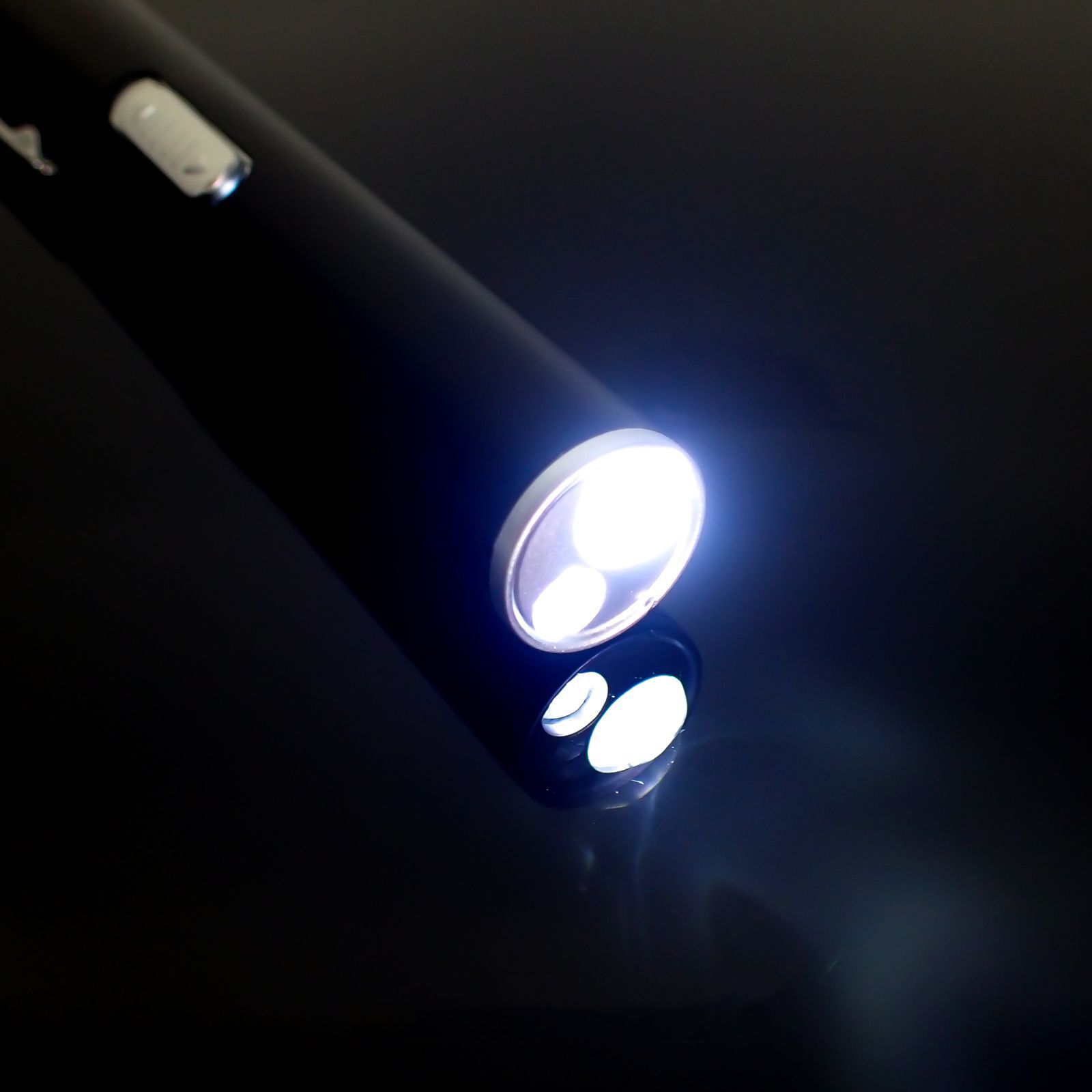 USB充電式 LEDライト 2色灯（二色灯） 白色/電球色