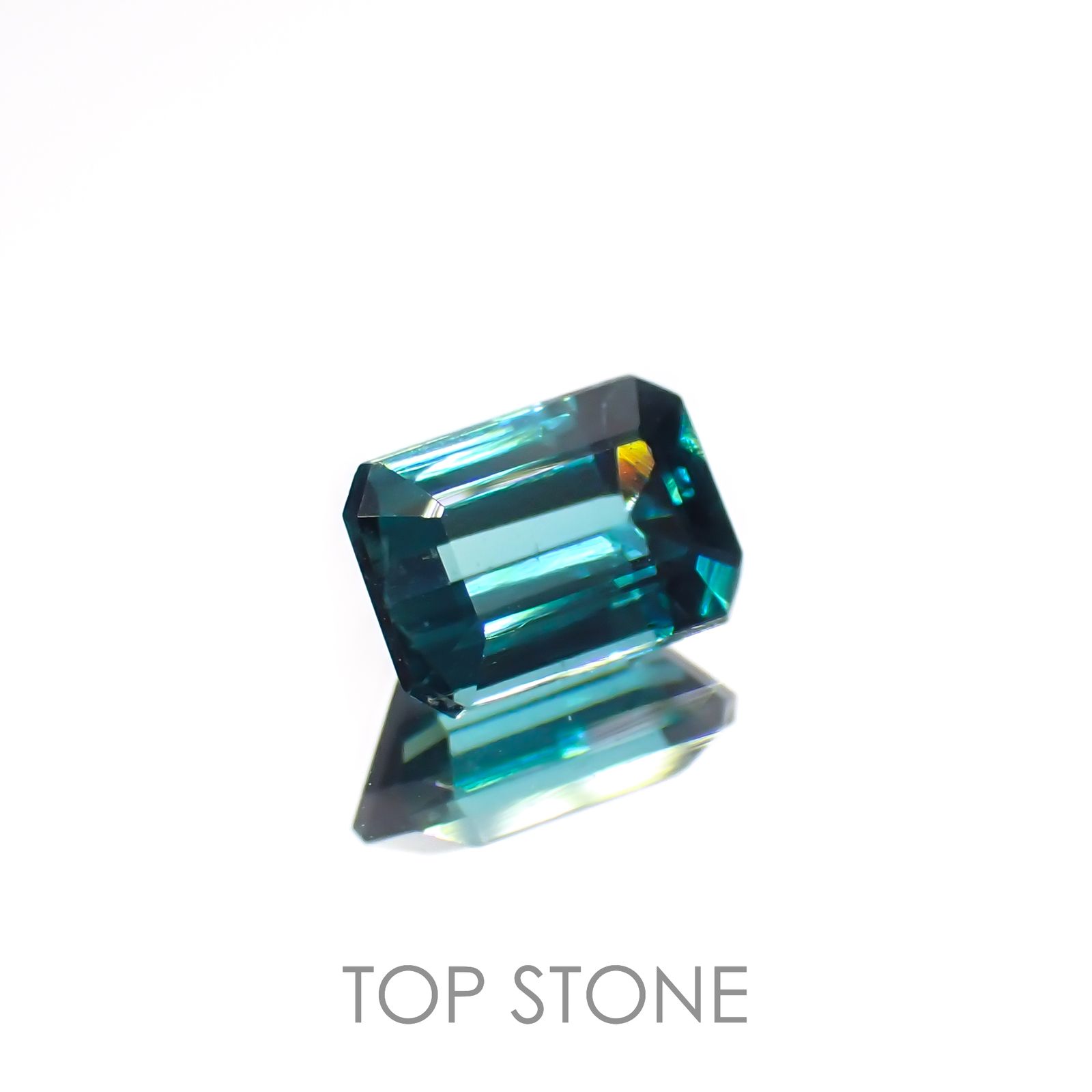 ブルートルマリン(宝石名トルマリン)アフガニスタン産 0.74ct 識別済[221219473]6.3x4.4mm前後