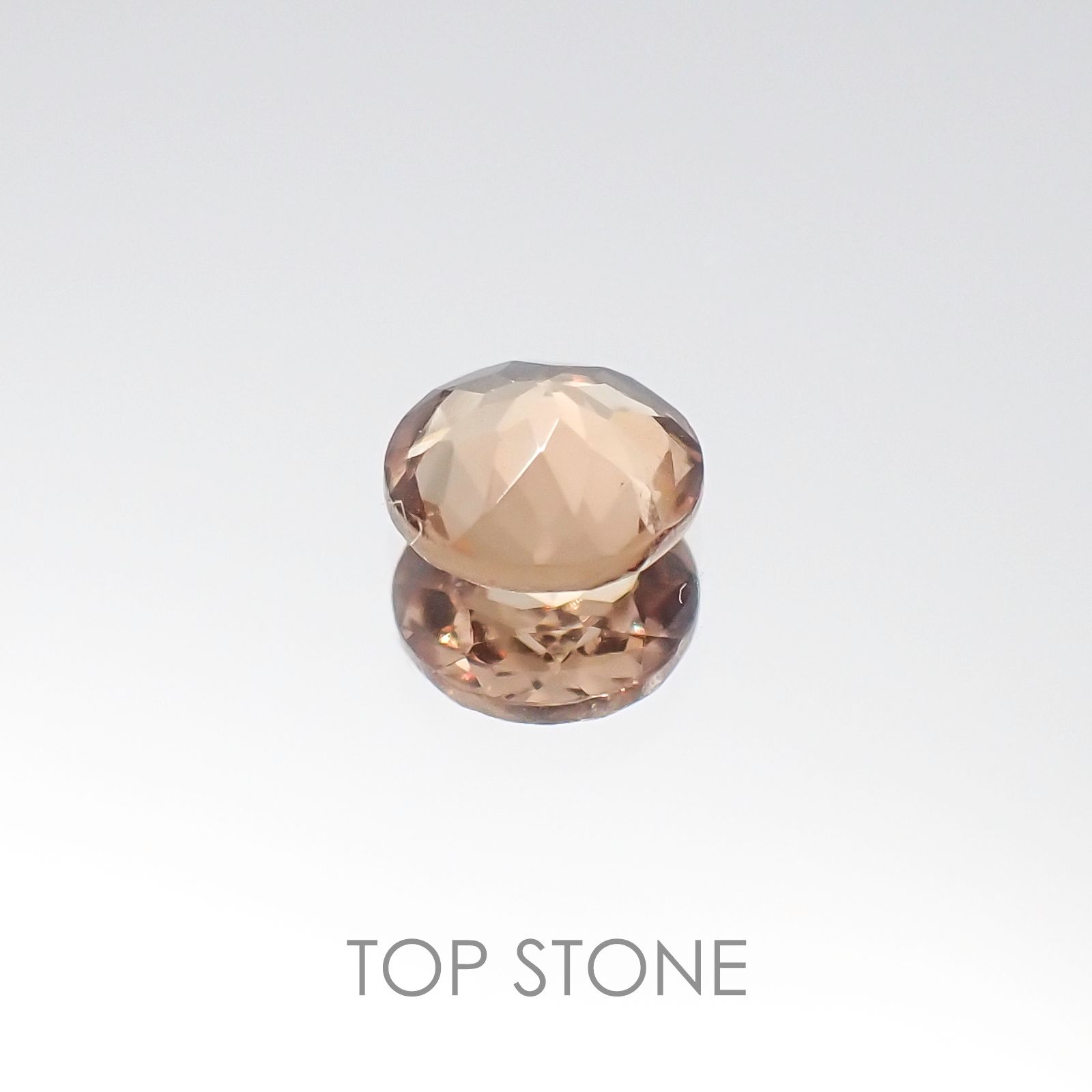 カラーチェンジマラヤガーネット(宝石名ガーネット) タンザニア・マヘンゲ産 0.52ct 識別済[20096096]4.9×4.9mm前後