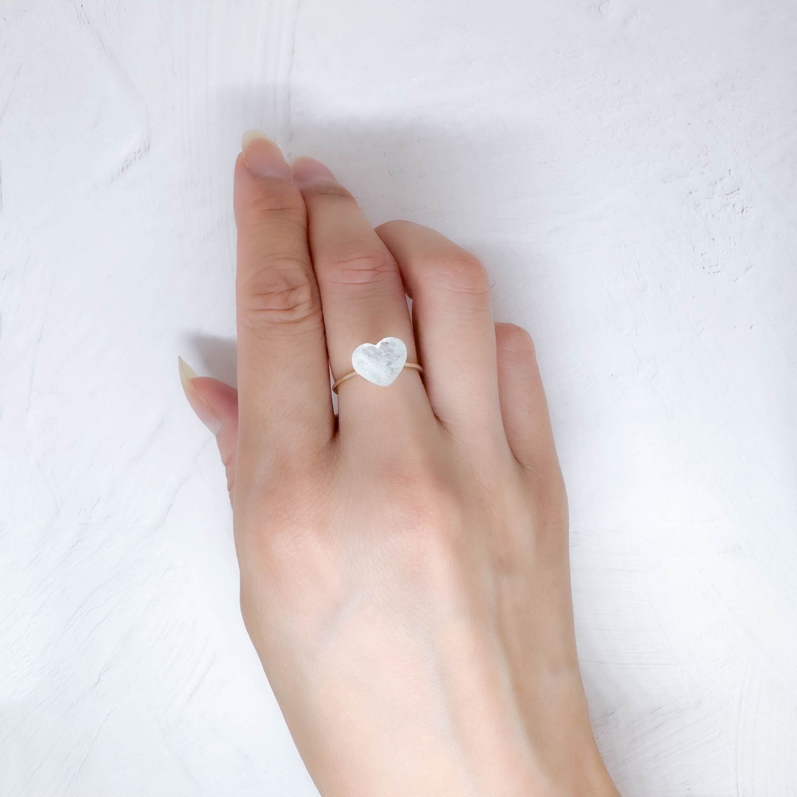 イリデッセンスアクアマリン ブラジル産 2.10ct / 8.6x10.1mm前後 [250730849]