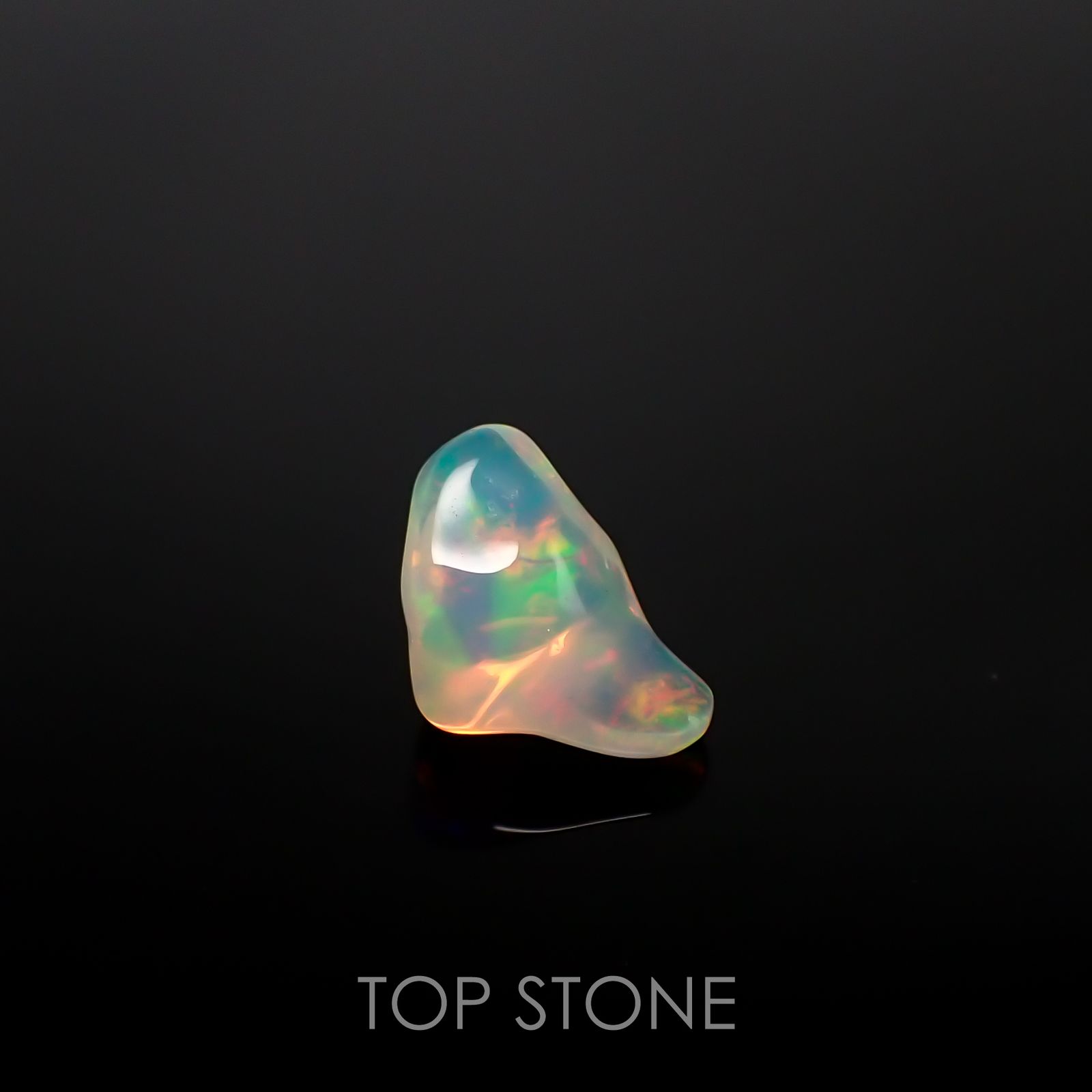 ◇バロック型◇エチオピアオパール エチオピア産 ルース 2.22ct[210611396]12.2×7.7mm前後