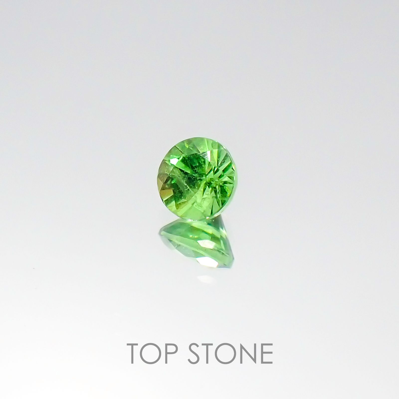ミントガーネット ケニア産 ルース 0.31ct[20096109]3.8×3.8mm前後