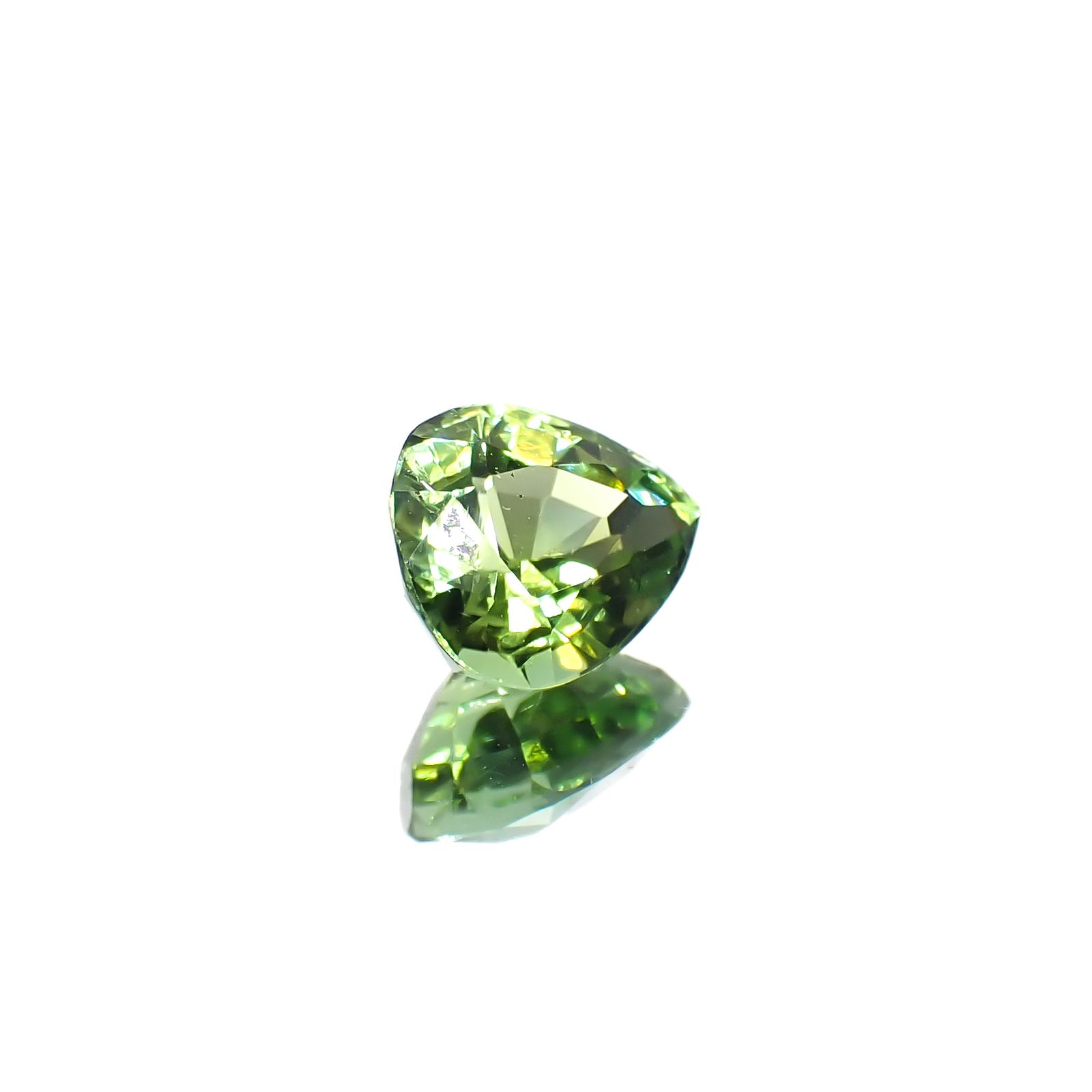 グリーントルマリン アフガニスタン産 1.30ct[240527796]7.4x6.4mm前後