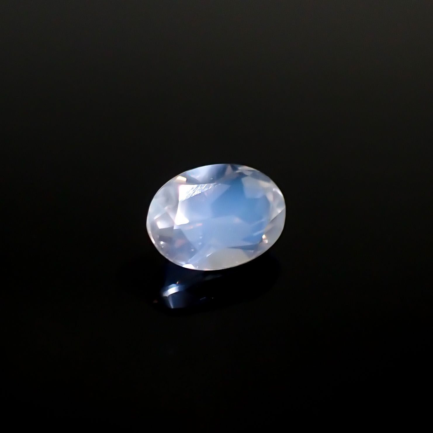 ムーンストーン(宝石名ムーンストーン) インド/スリランカ産 0.77ct 識別済[210912746]6.9×5mm前後