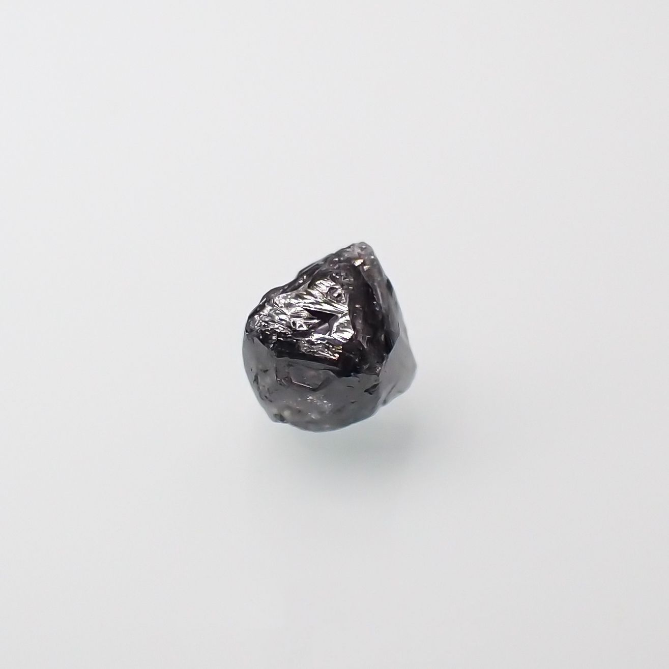 ブラックダイヤモンド 原石 0.42ct[220515832]4.3x4.3mm前後 | TOP