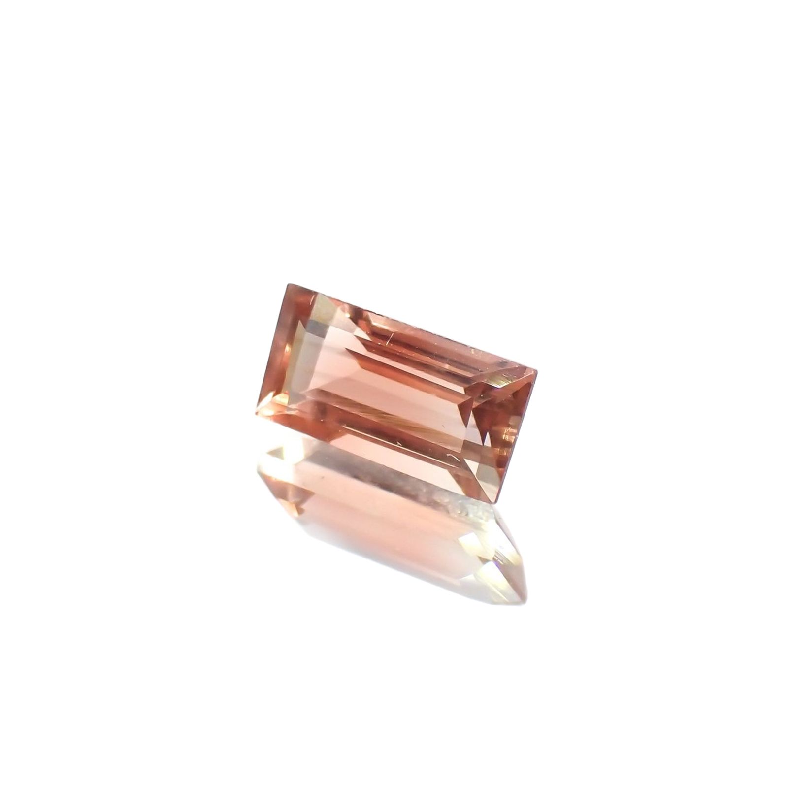 バイカラーアンデシン(宝石名アンデシン)チベット産 識別済 1.16ct / 8.9x4.4mm前後 [220115267]