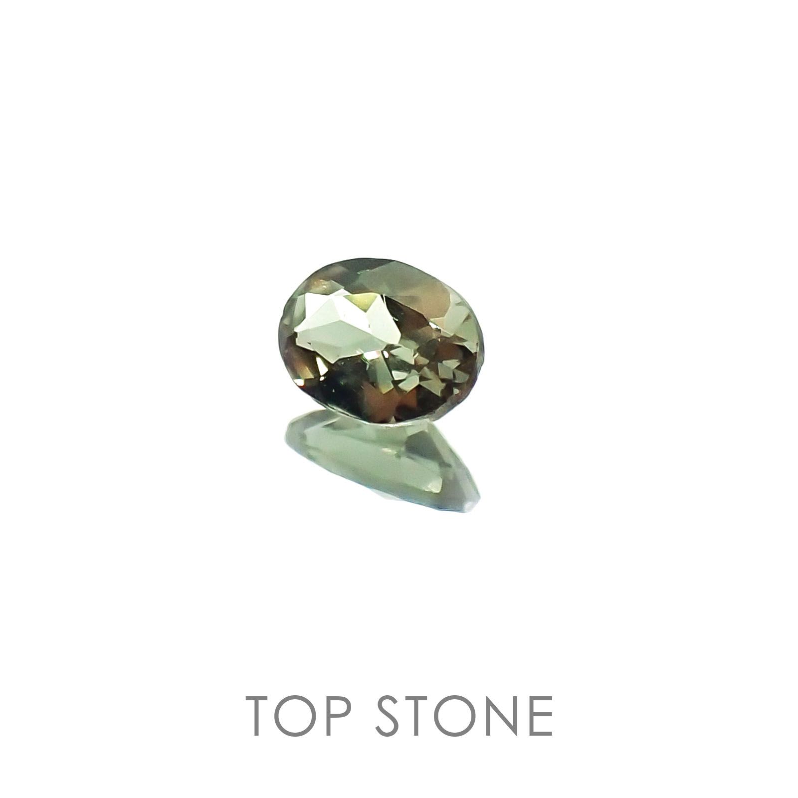 カラーチェンジガーネット タンザニア産 ルース 0.19ct[20095912]4×3mm前後