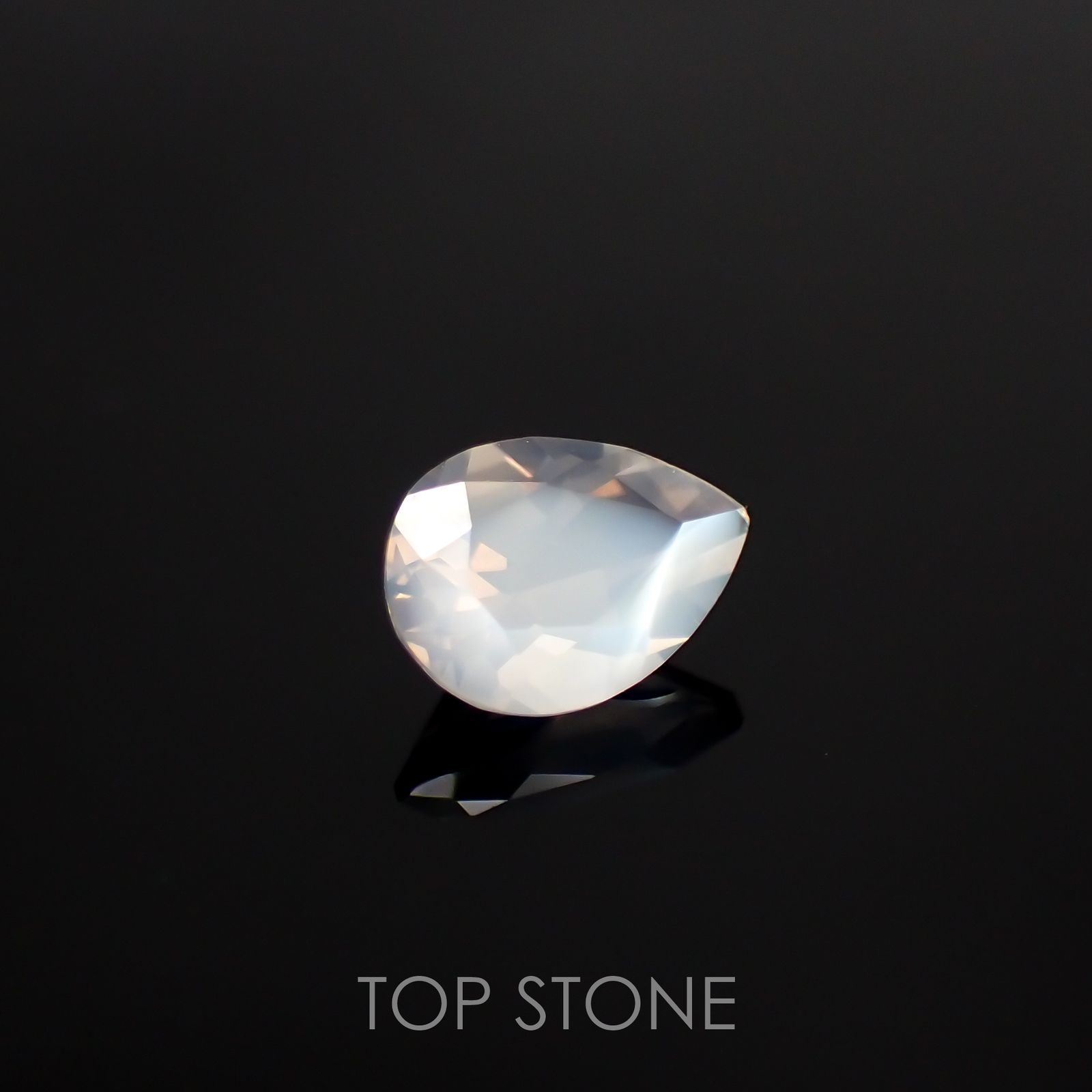 ムーンストーン インド・スリランカ産 ルース 0.57ct[210611353]7×5.1mm前後