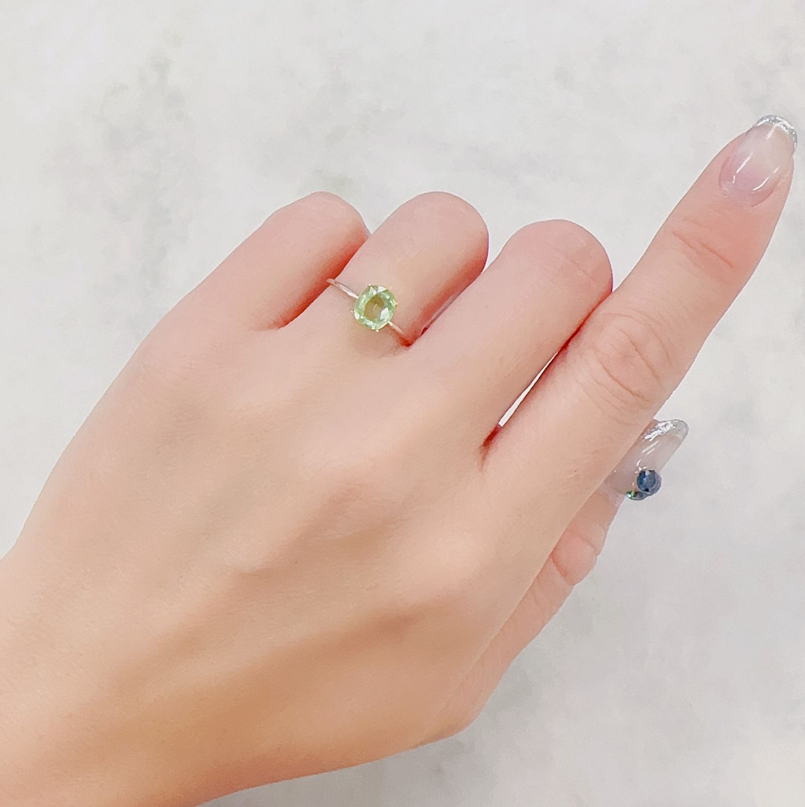 ミントガーネット(宝石名グリーン グロッシュラー・ガーネット)タンザニア・メレラニ鉱山産 1.01ct 識別済[230622488]6.5x5.8mm前後