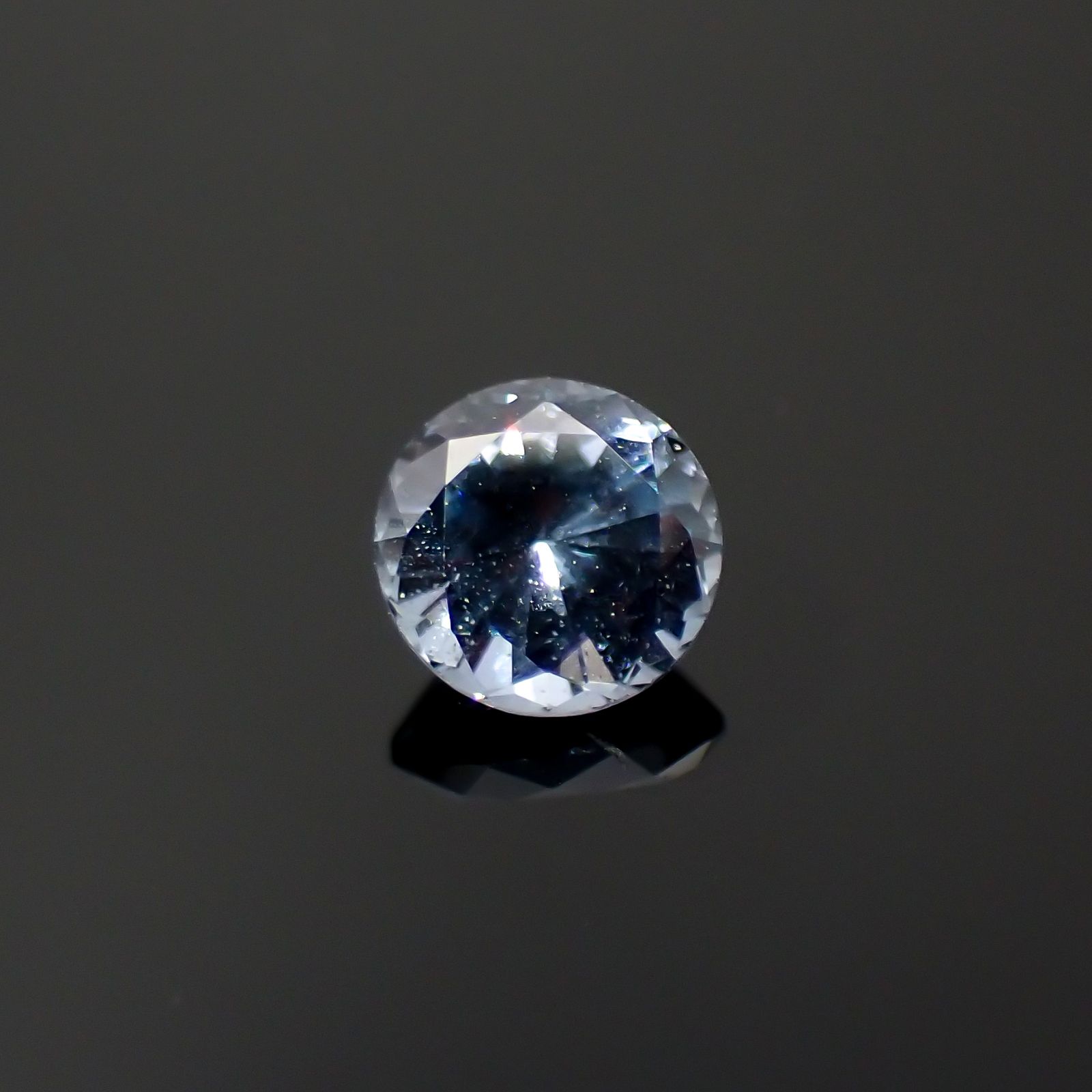 グレイッシュブルースピネル(宝石名スピネル)ビルマ/マダガスカル産 0.31ct[230722676]4.1x4mm前後