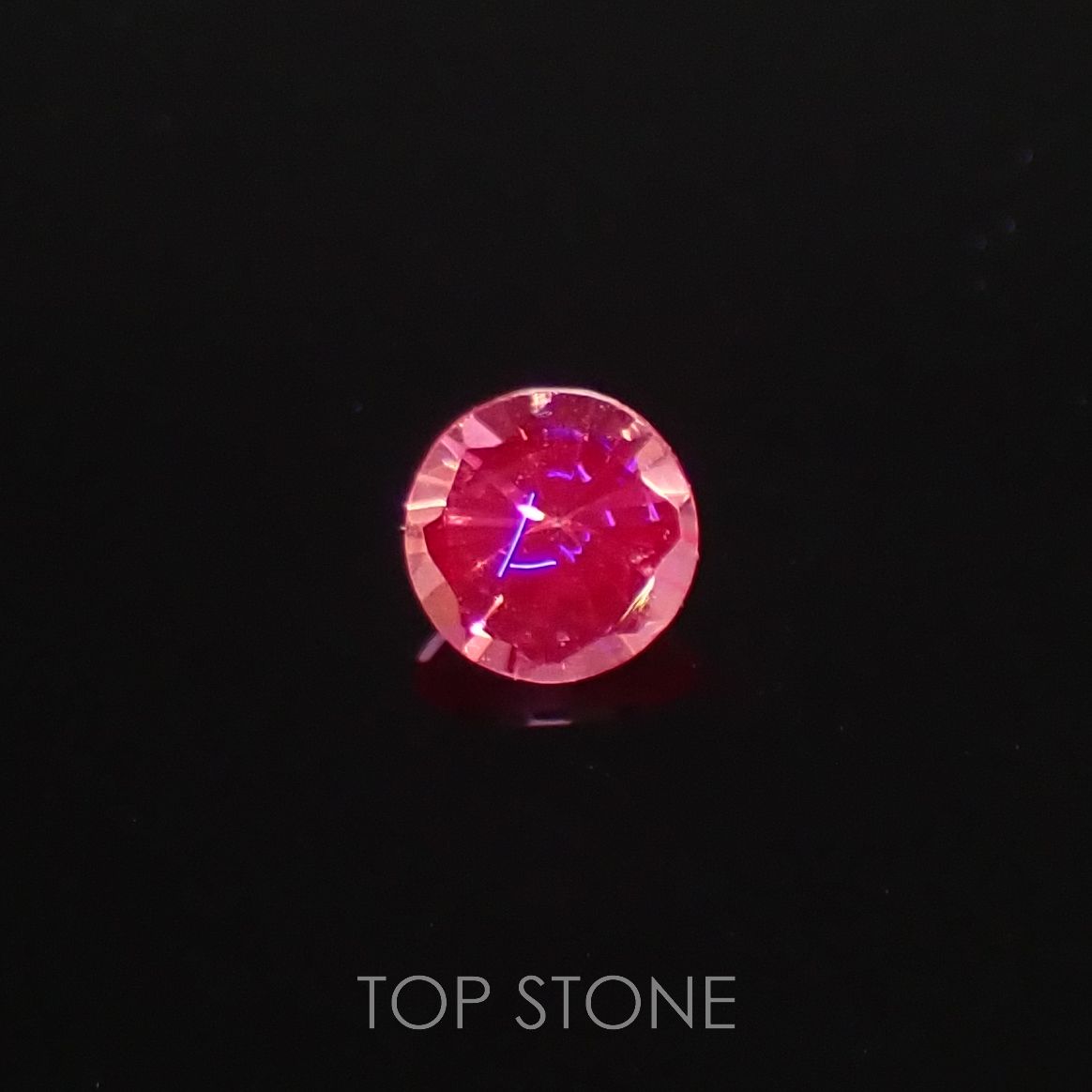 ホットピンクスピネル(宝石名ピンク・スピネル)タンザニア産 0.12ct 識別済[220616597]2.9x2.9mm前後