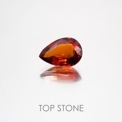 クリノヒューマイト タジキスタン産 ルース 0.67ct[19111517]6.7×4.8mm前後