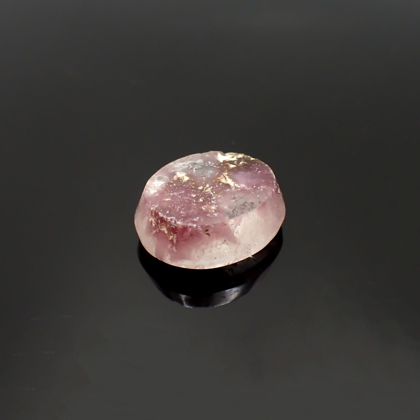 レピドライトインクォーツ ブラジル・ミナスジェライス州産 15.04ct[220917757]17.9x15.1mm前後