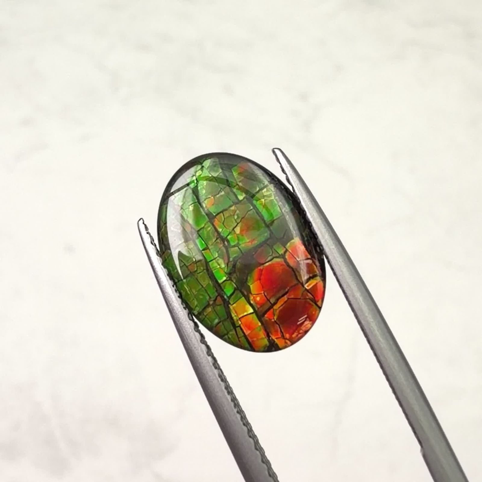 アンモライト トリプレット カナダ産 3.47ct / 13.9x9.9mm前後
